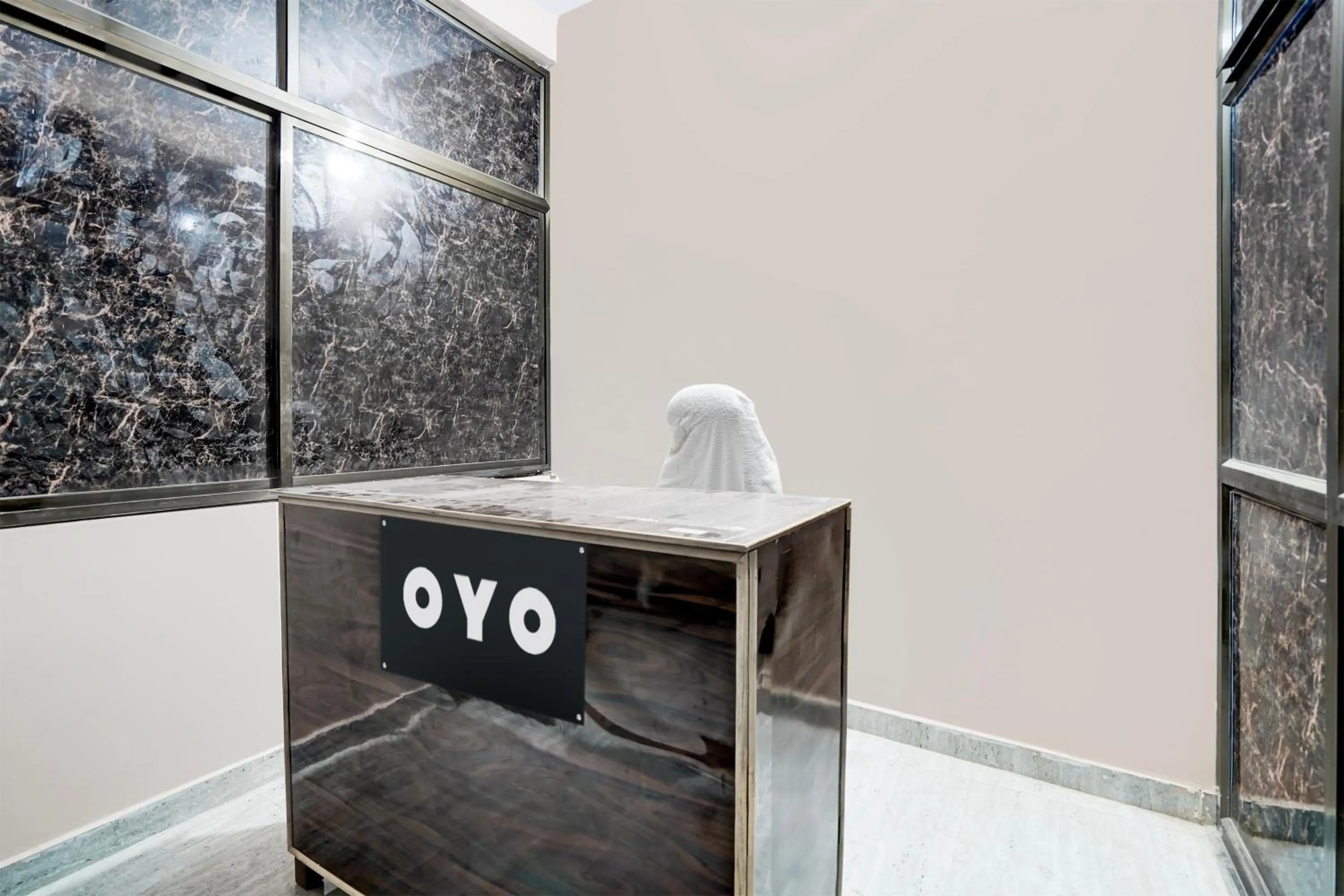 Lobby or reception in Hotel O by OYO R L PALACE