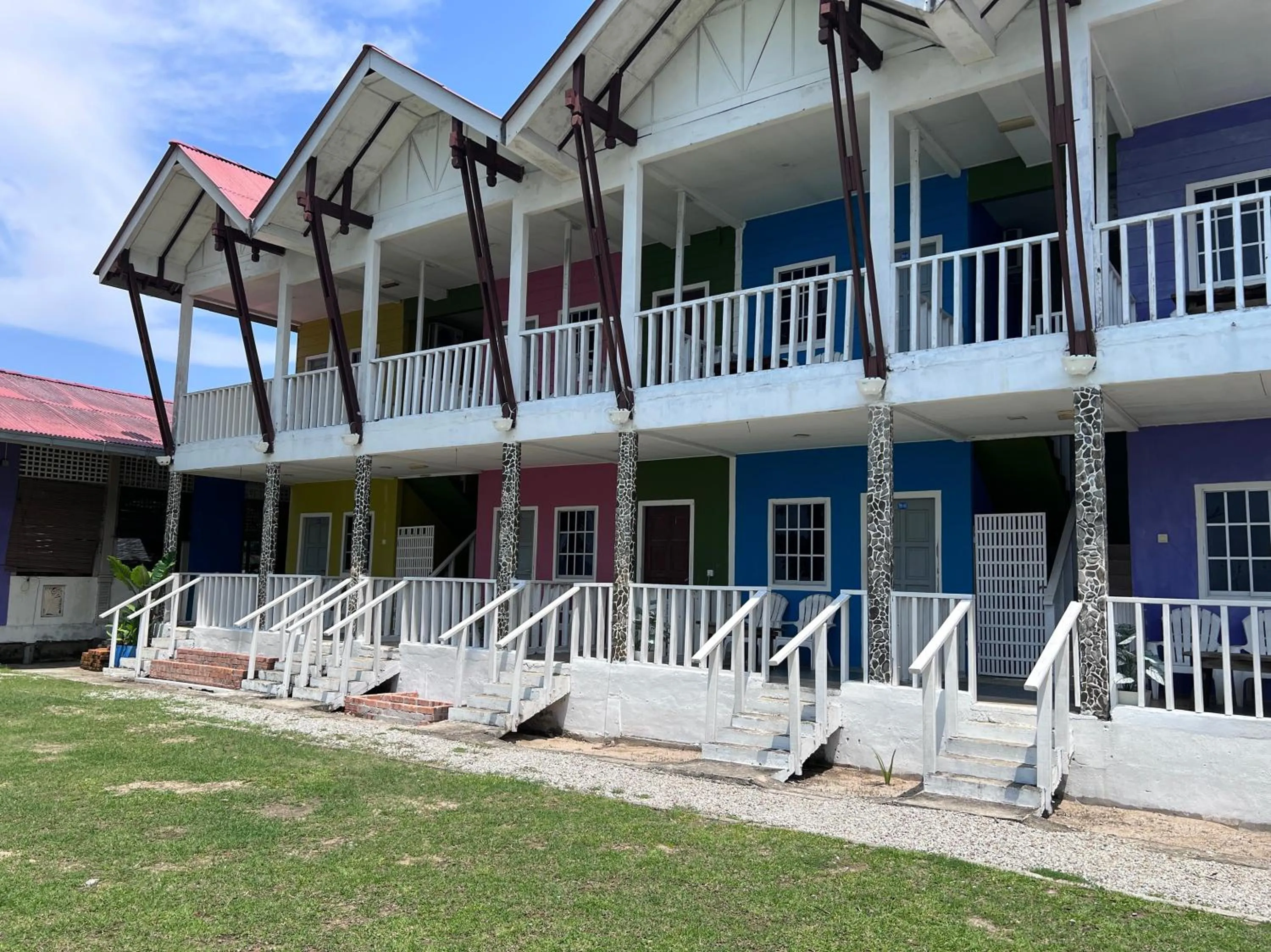 Facade/entrance in Capital O 91017 Tuba Beach Resort @ Pulau Tuba
