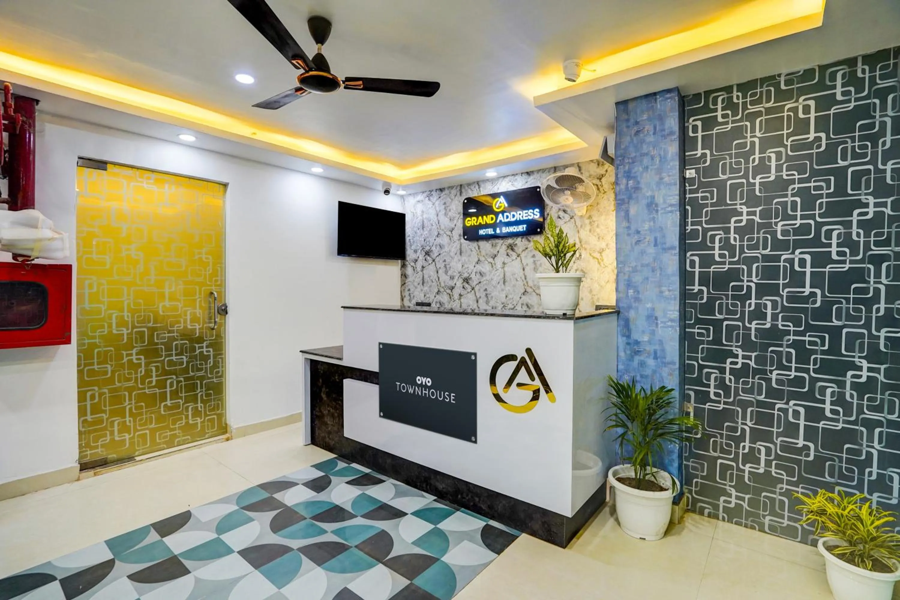 Lobby or reception in Townhouse GRAND ADDRESS HOTEL AND BANQUET