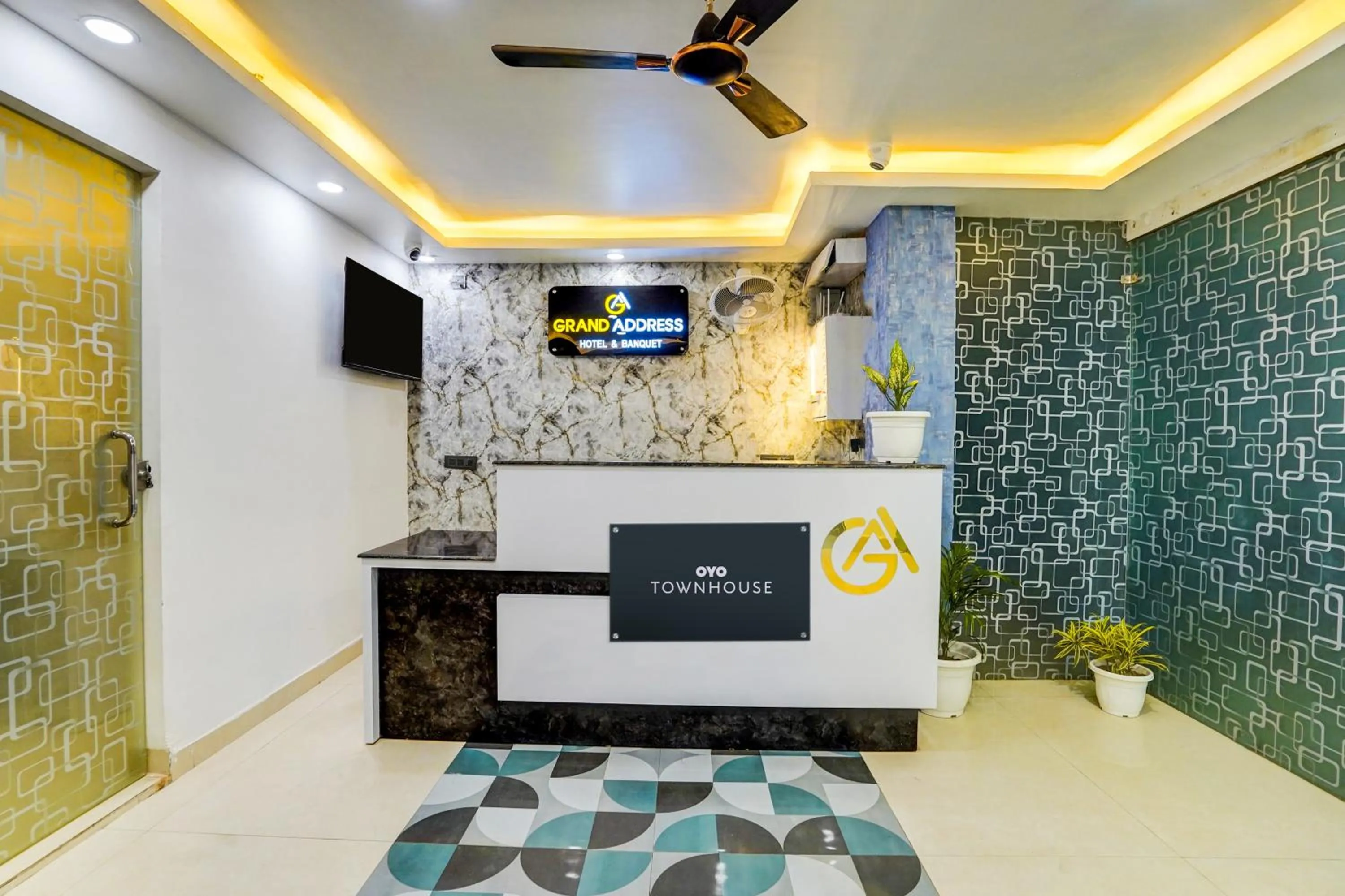 Lobby or reception in Townhouse GRAND ADDRESS HOTEL AND BANQUET