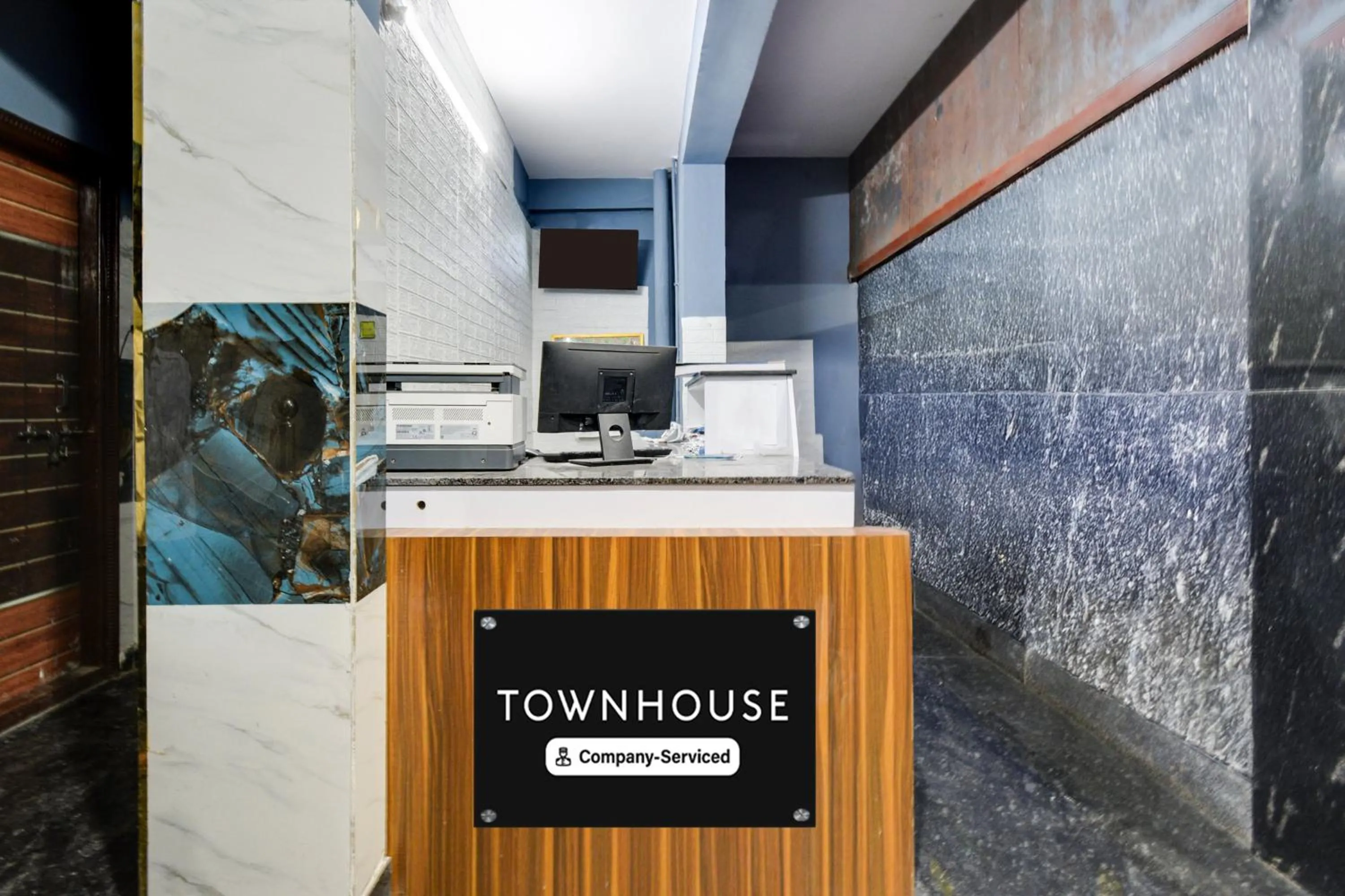 Lobby or reception in Super Townhouse Hitech City Near Yashoda Hospital