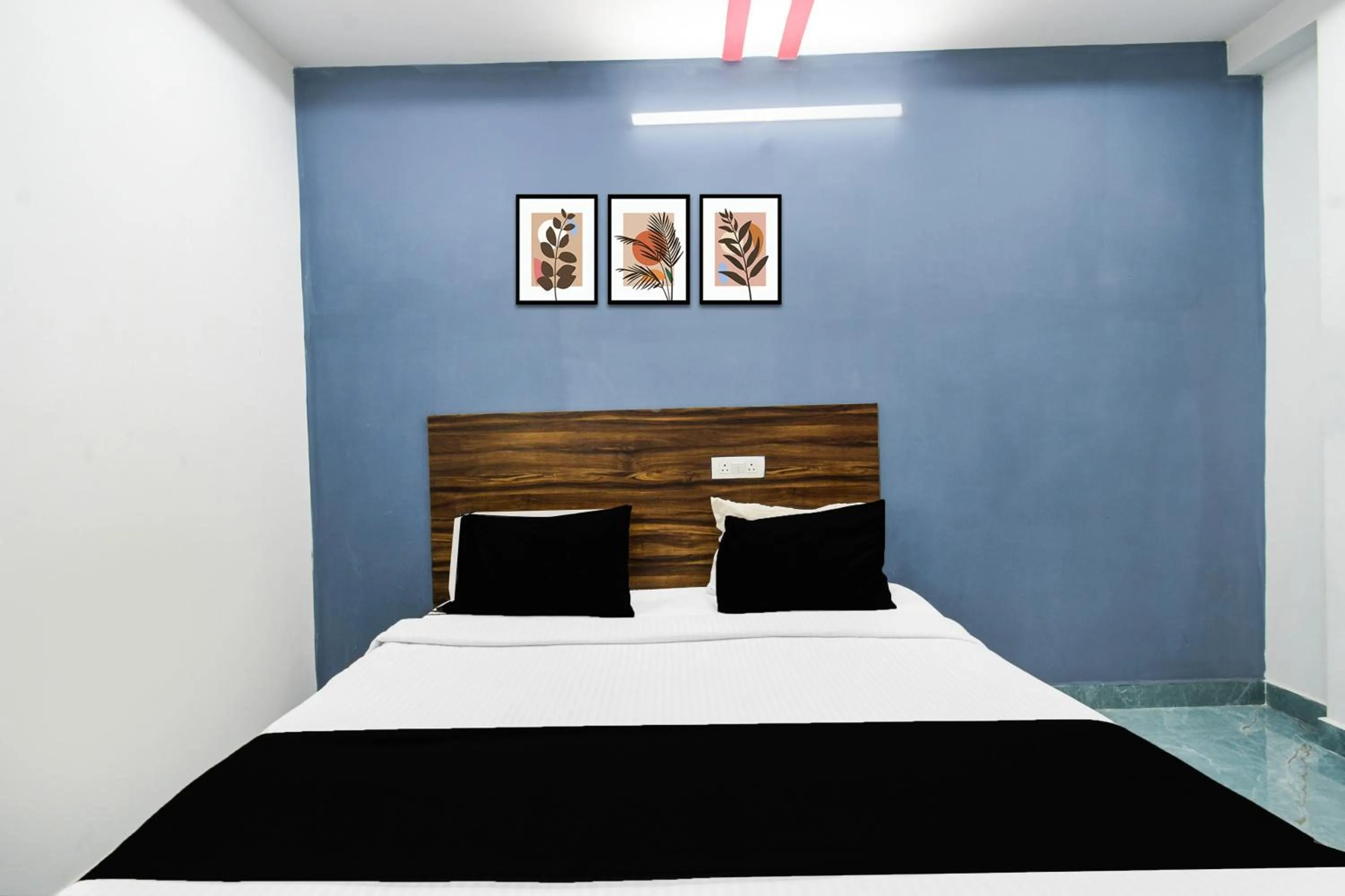 Bedroom, Bed in Super Townhouse Hitech City Near Yashoda Hospital