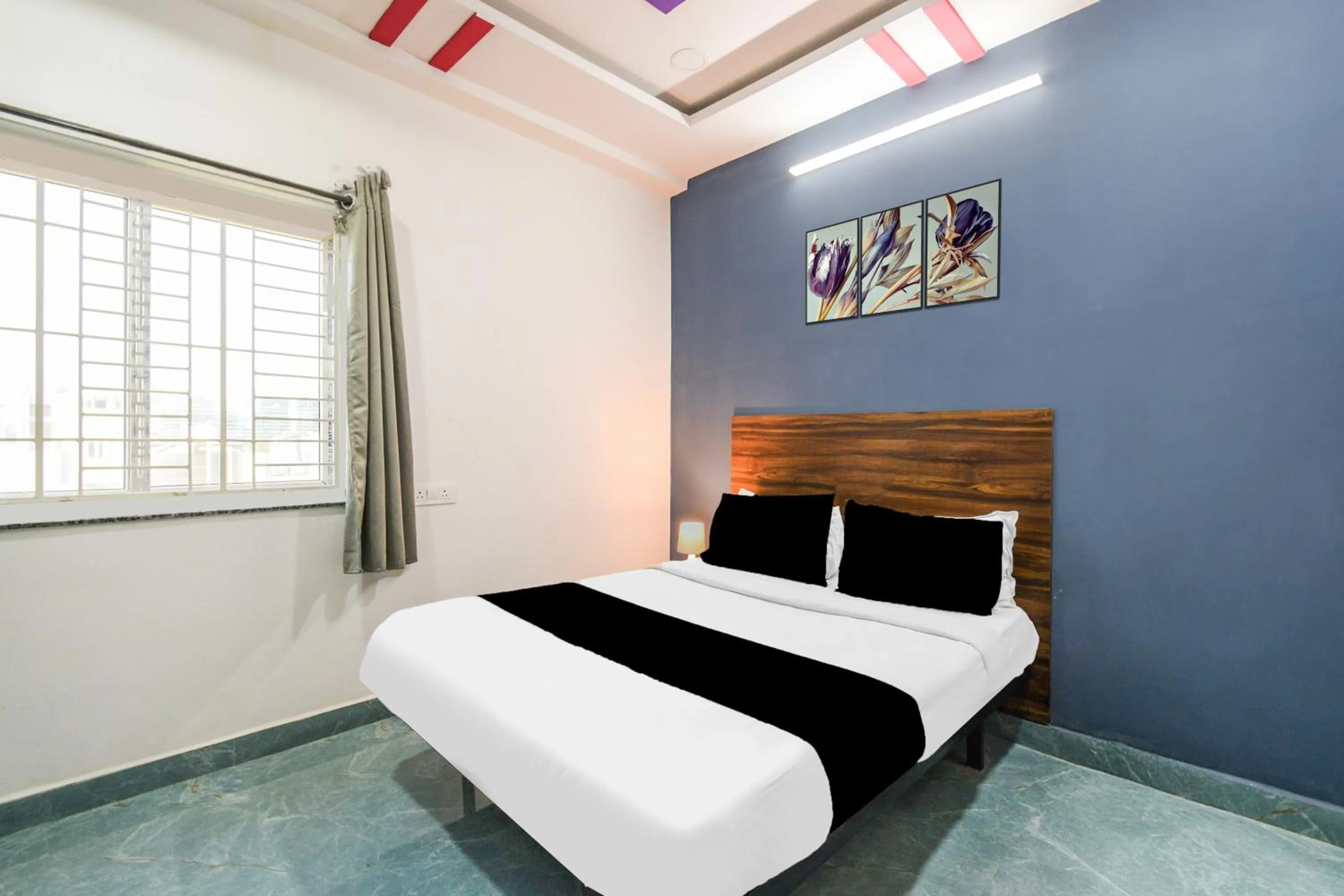 Bedroom, Bed in Super Townhouse Hitech City Near Yashoda Hospital