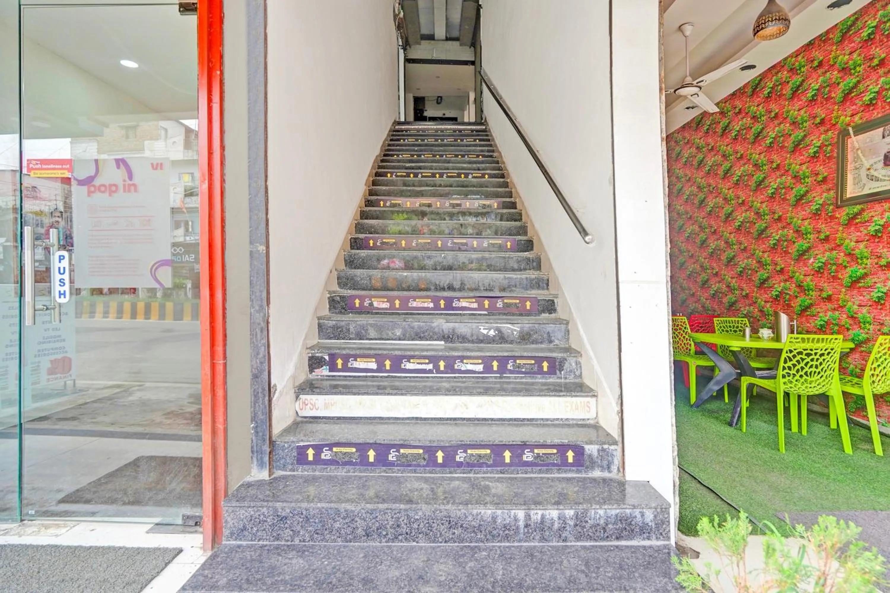 Facade/entrance in Hotel O Eternity Shivay