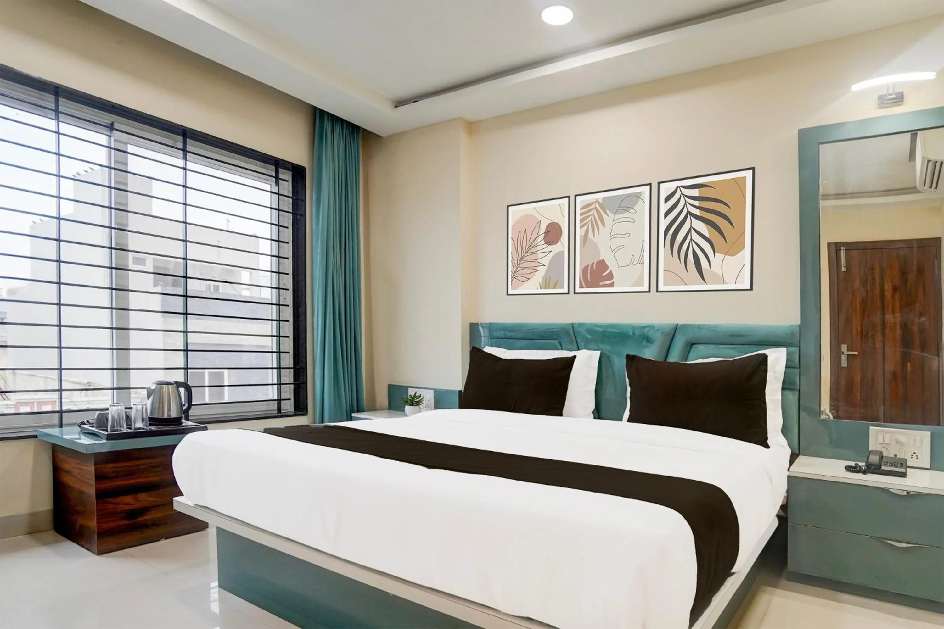 Bedroom, Bed in Hotel O Lakshya