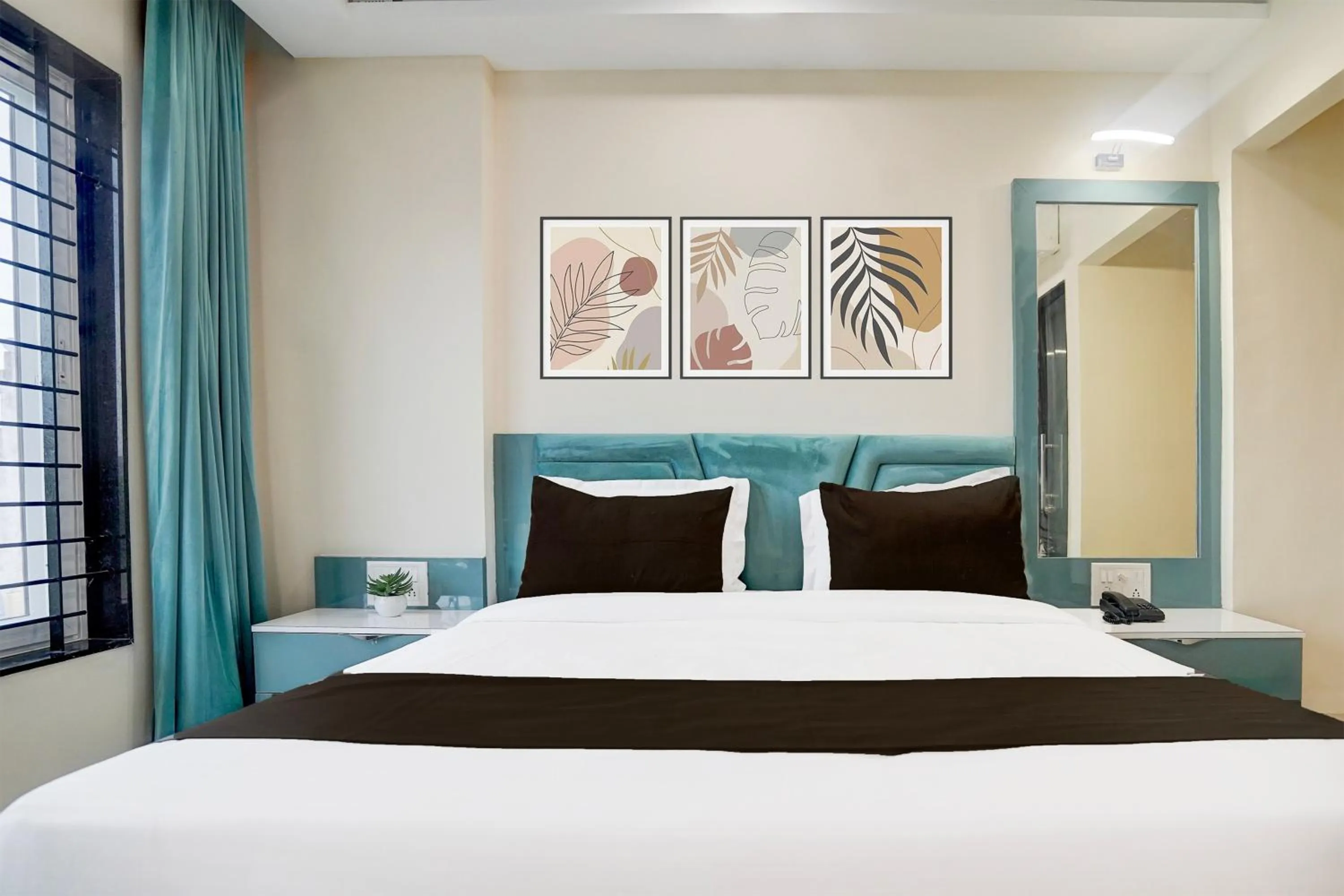 Bedroom, Bed in Hotel O Lakshya