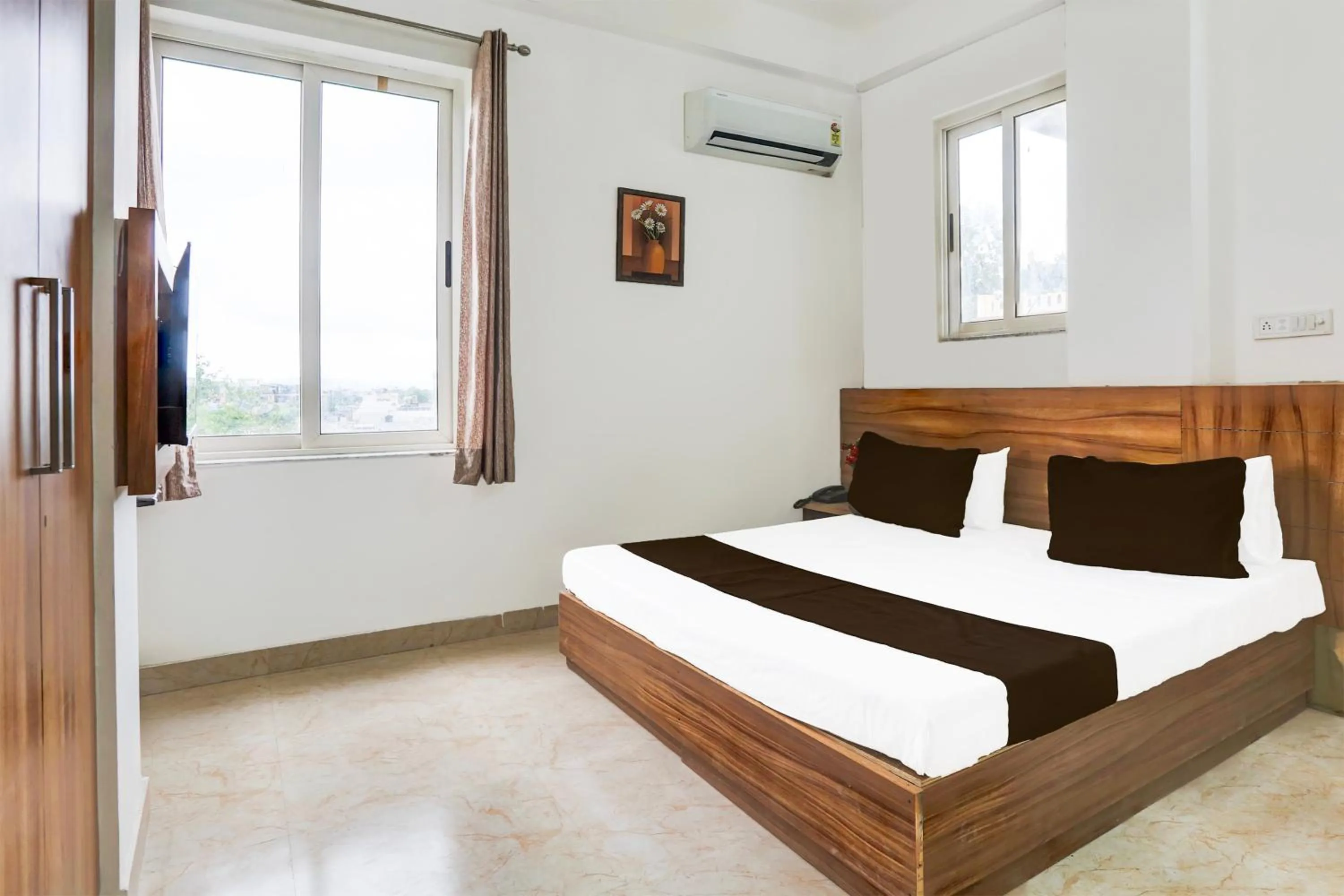 Bedroom in Hotel O Moti Doongri Alwar