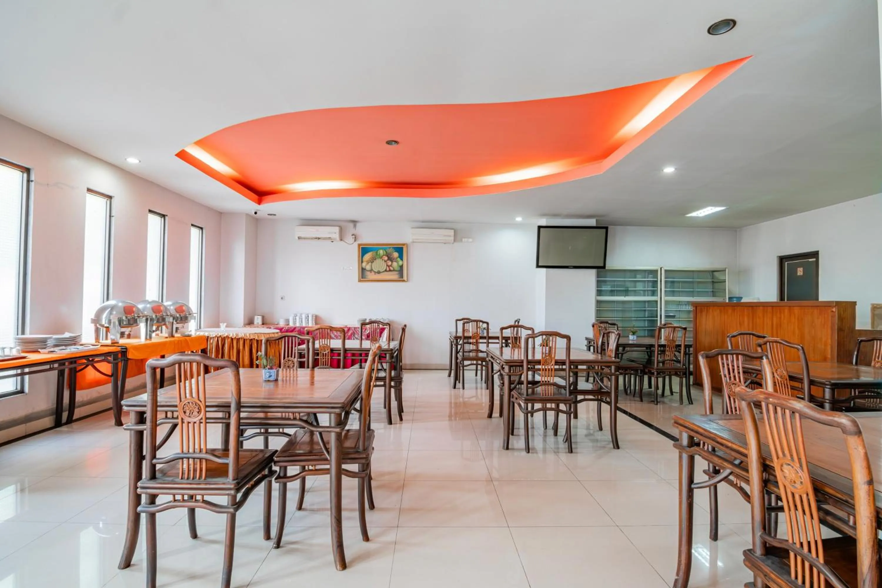 Restaurant/places to eat in Collection O Pusat Kota Pekanbaru Near Mall Ska Formerly Hotel Olgaria