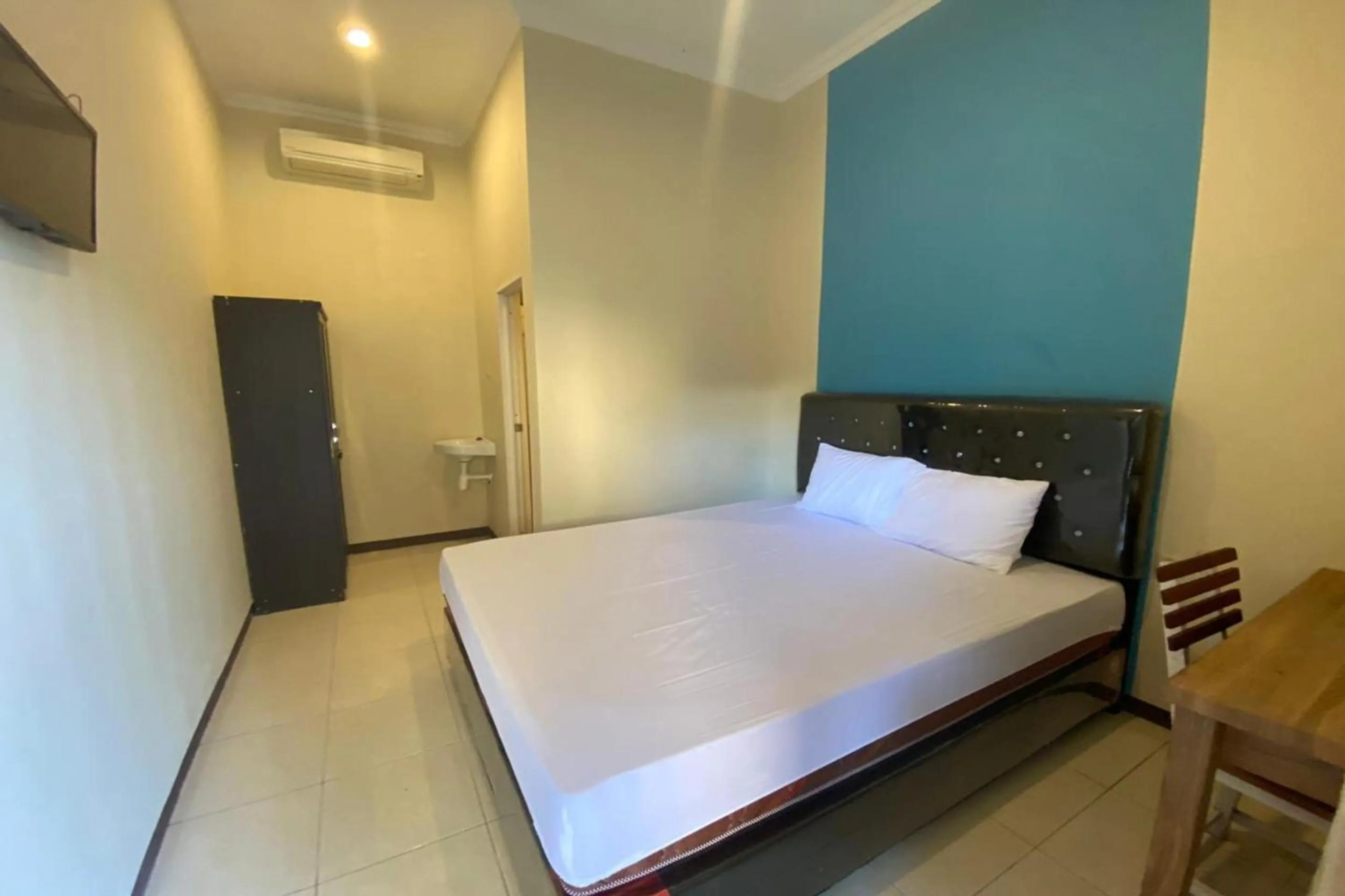 Bedroom, Bed in Hotel O Sweet Home Residence Simpang Lima