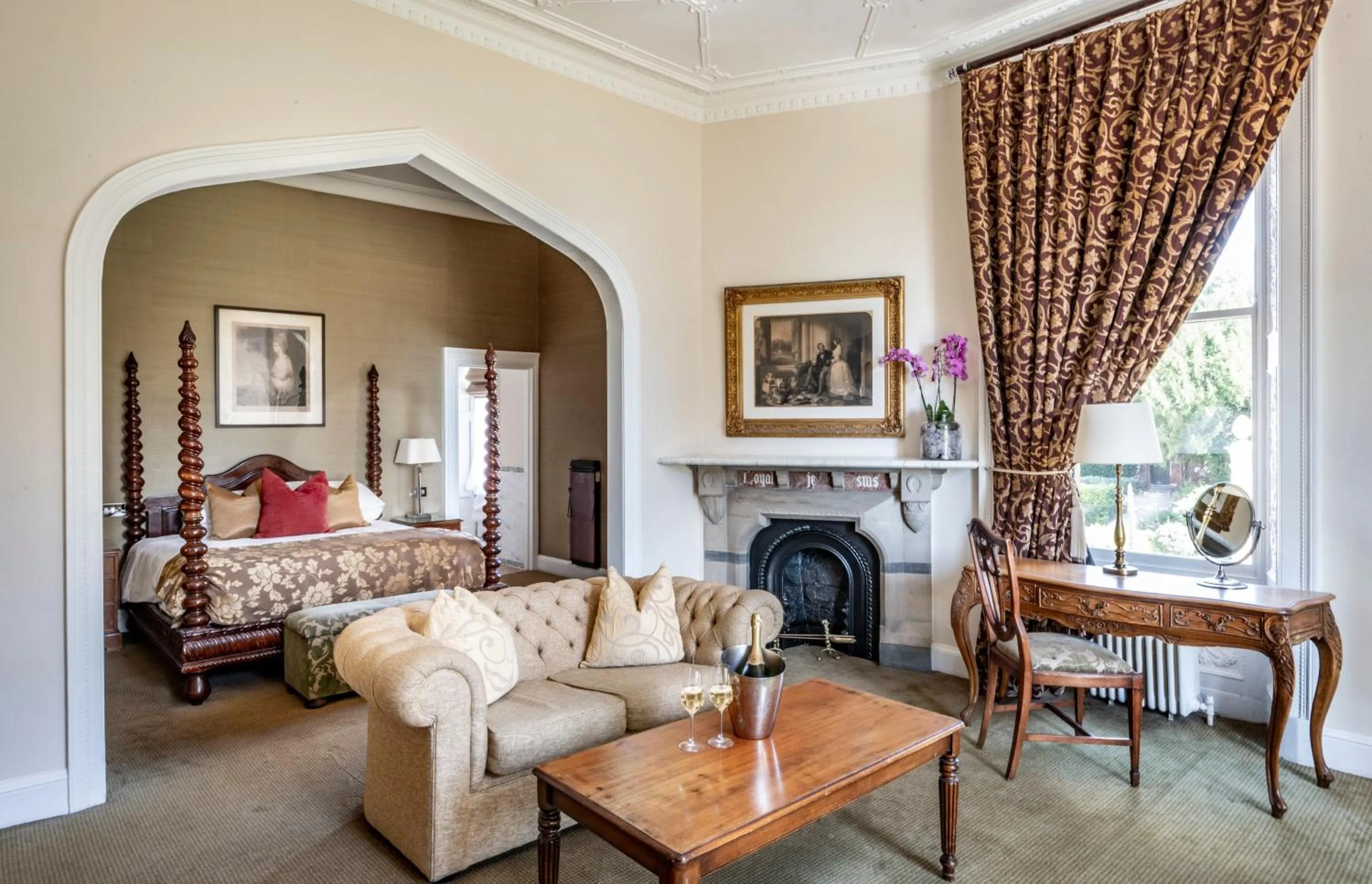 Bed in Ettington Park Hotel, Stratford-upon-Avon