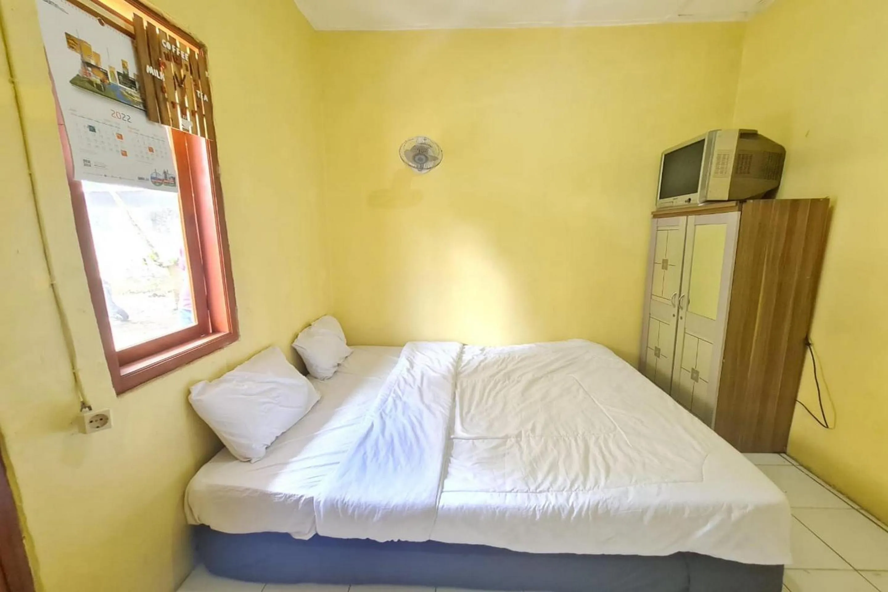 Bedroom, Bed in Hotel O Pondok An Syariah