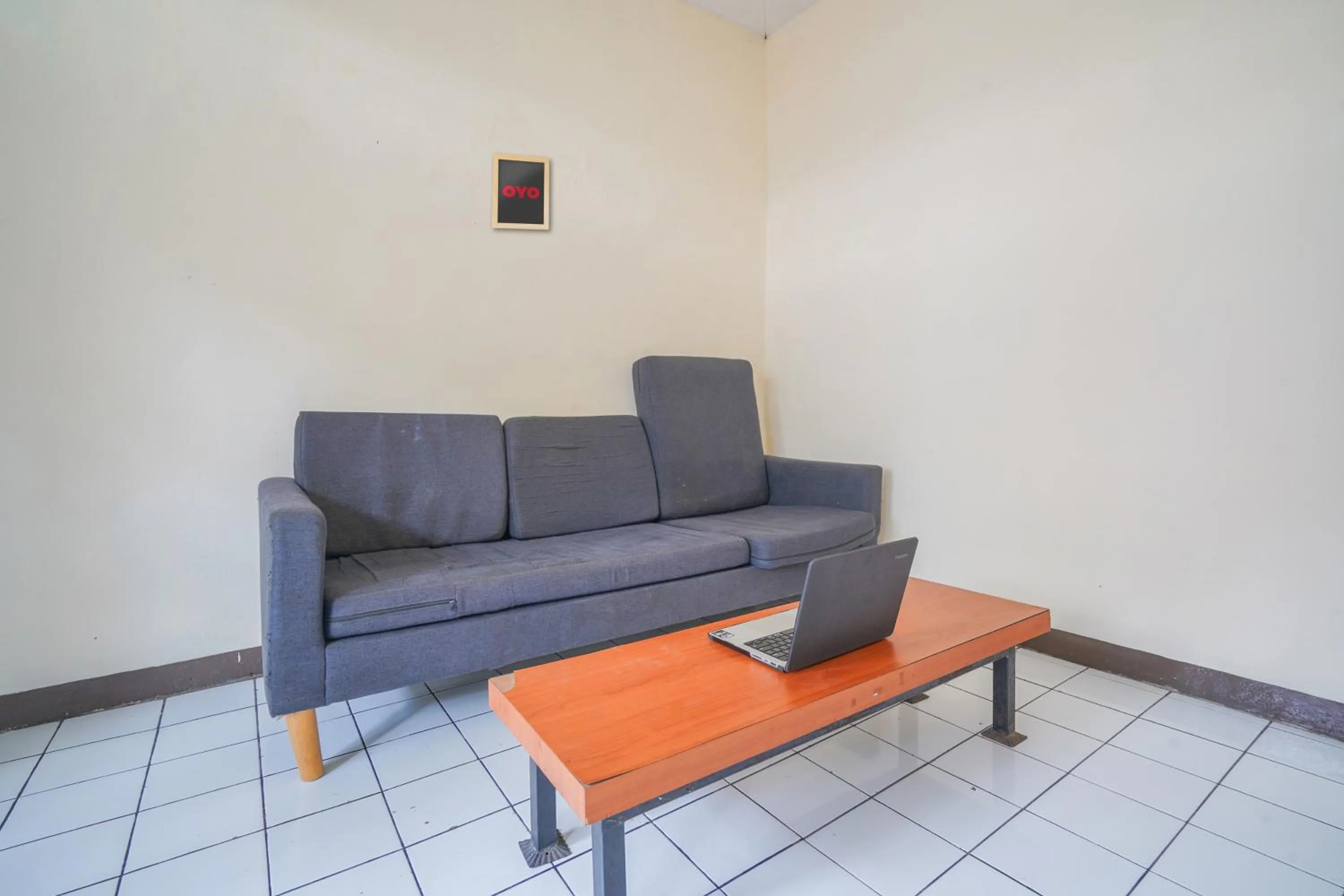 Lobby or reception in OYO 94118 Homestayque Syariah