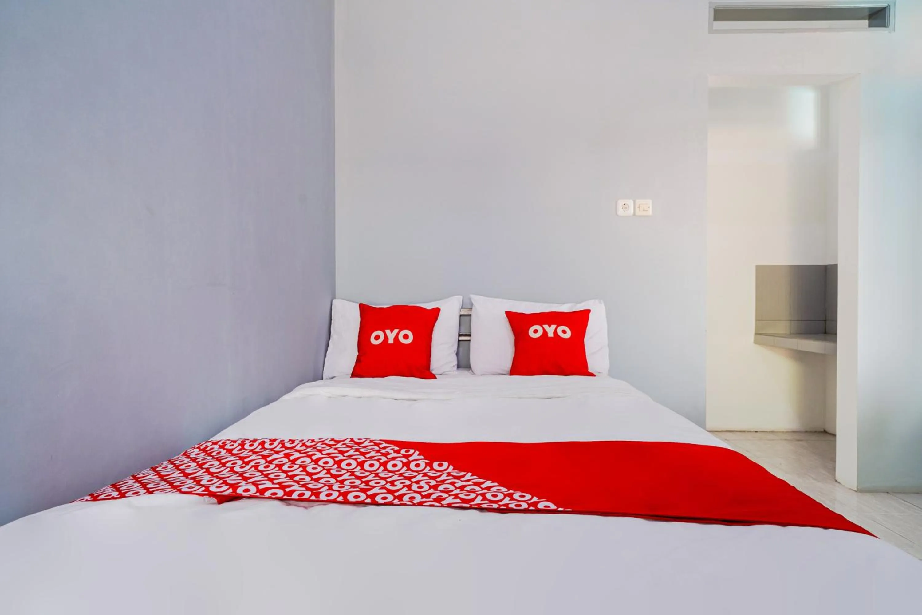 Bedroom, Bed in Hotel O Pdl Guest House Syariah