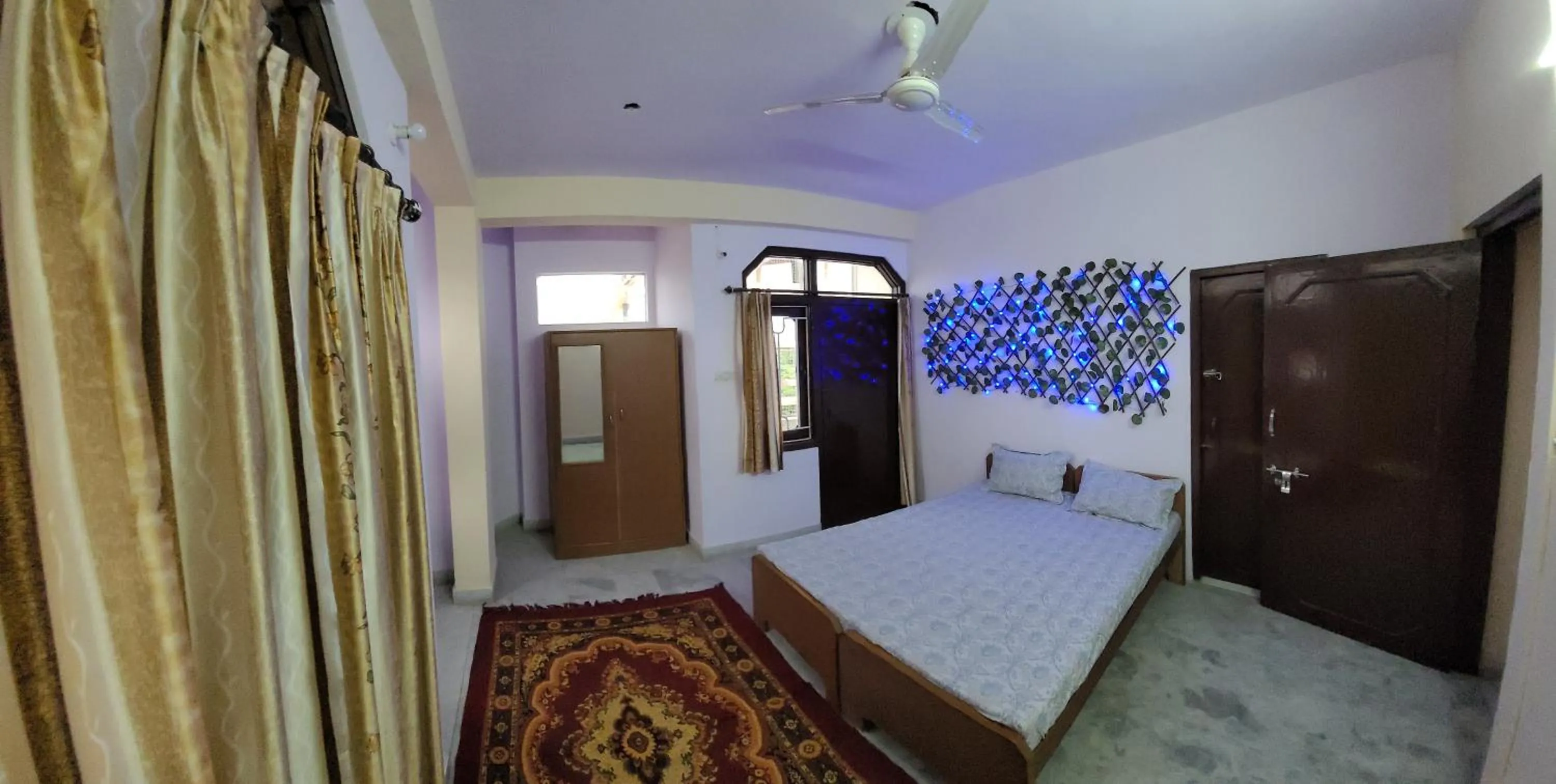Double Room in Raahi Homestay