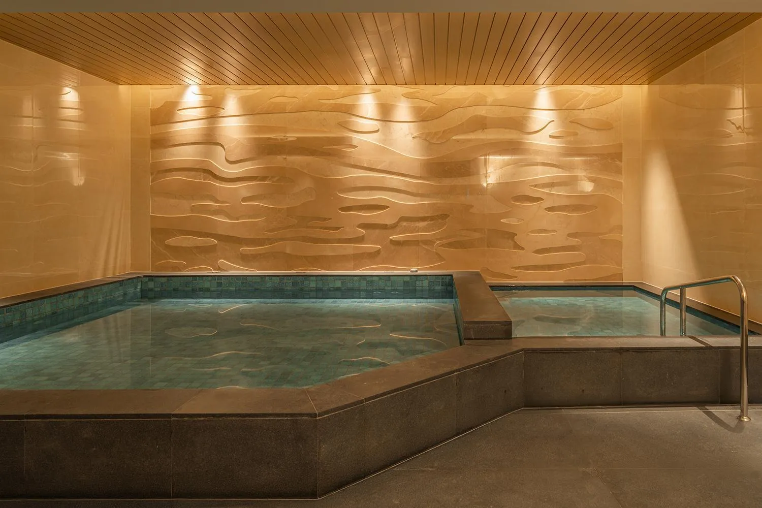 Hot Tub in Hotel Nikko Kaohsiung