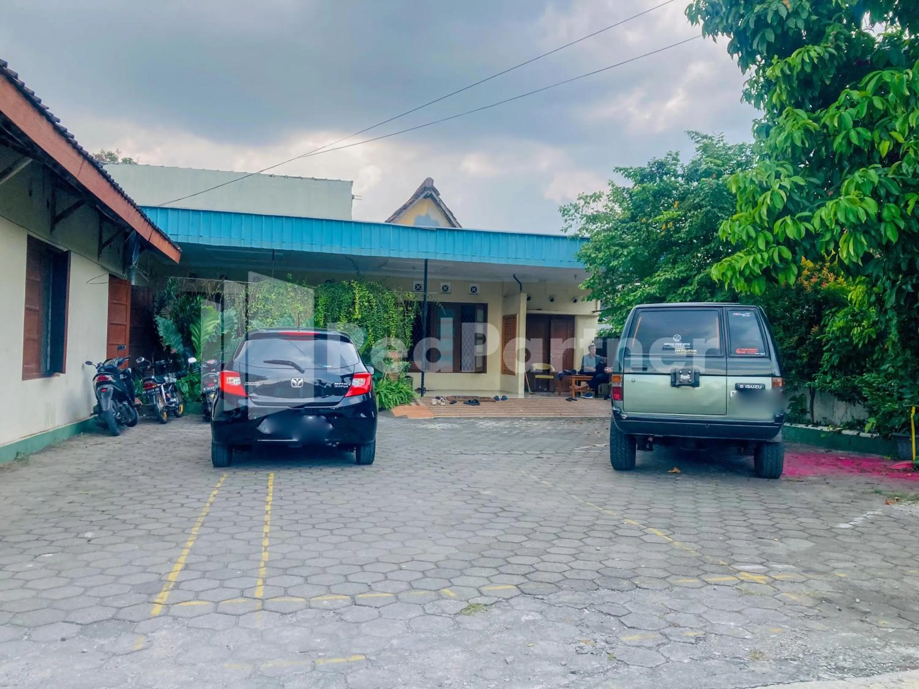 Property building in Sahil inn Syariah Prawirotaman RedPartner