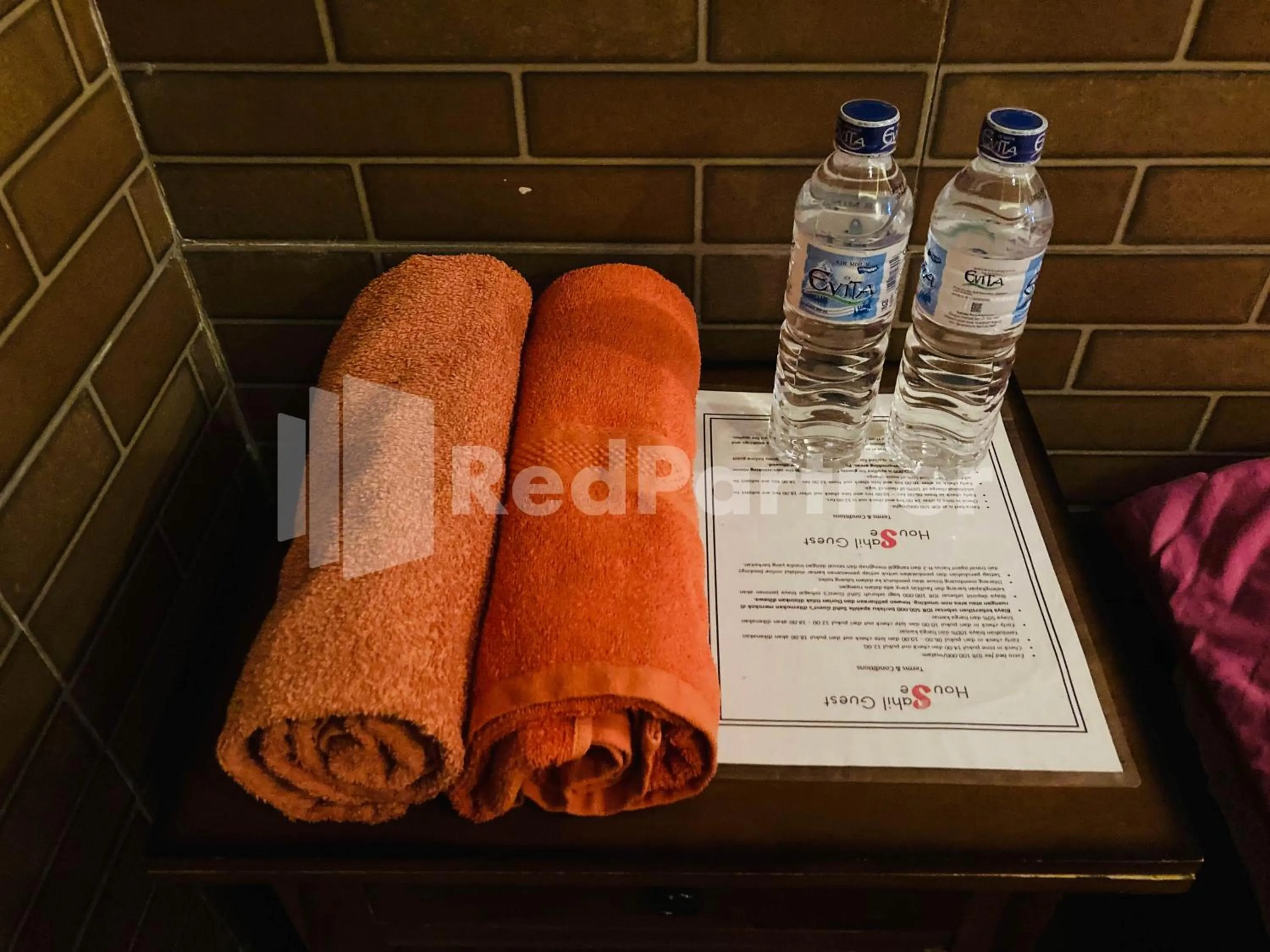 towels in Sahil inn Syariah Prawirotaman RedPartner