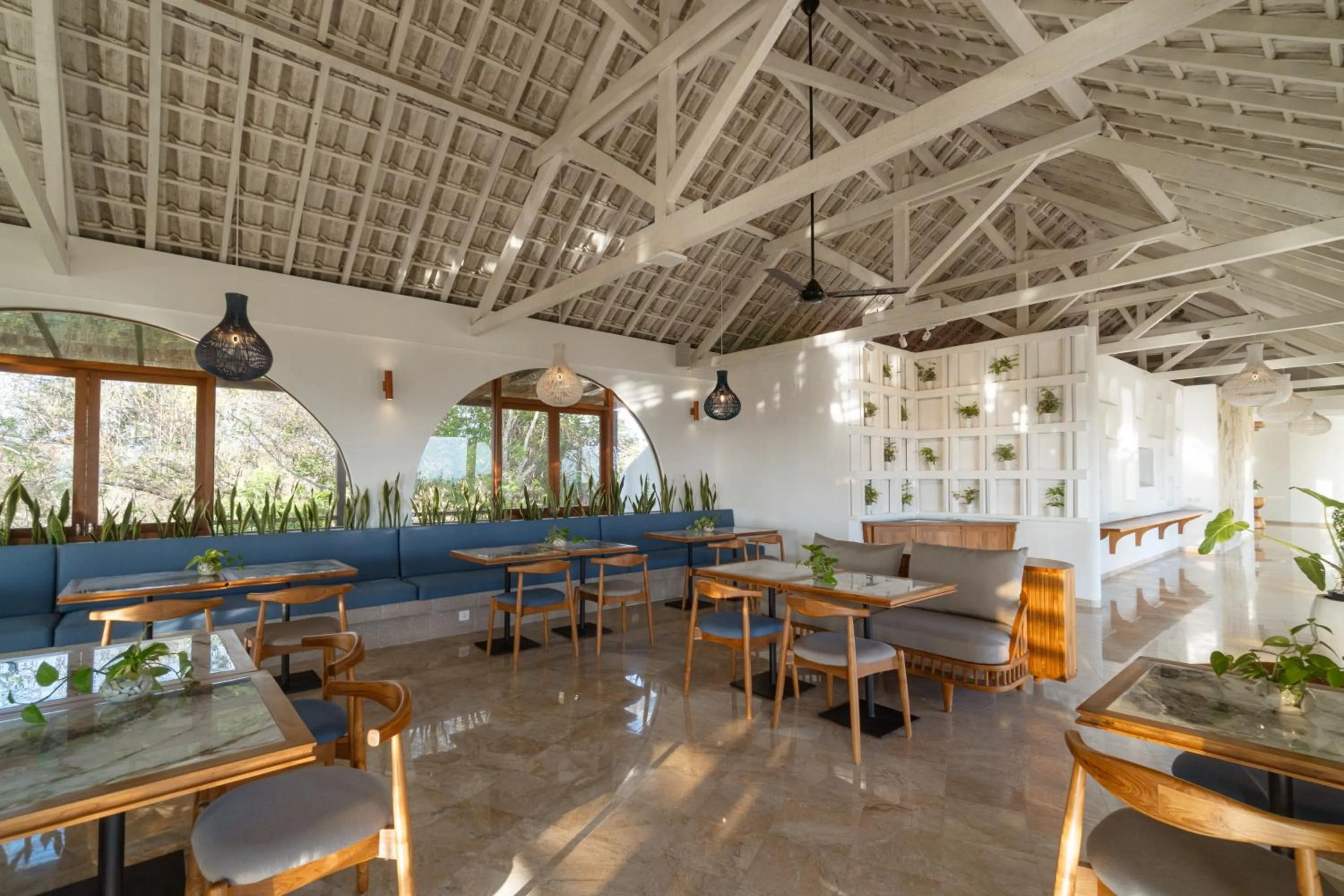 Restaurant/places to eat in Arpana Luxury Private Pool Villas