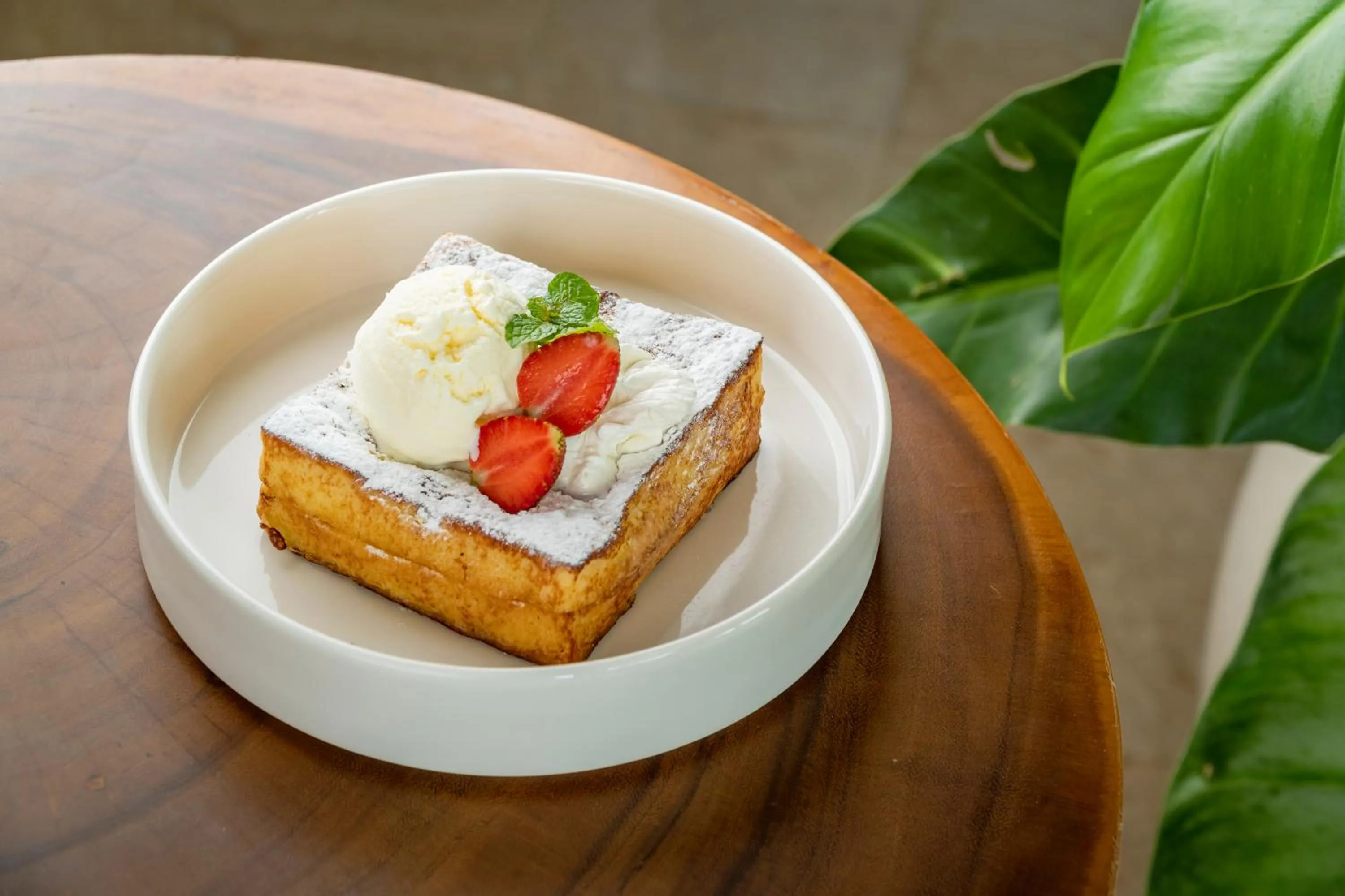 Food and drinks in Arpana Luxury Private Pool Villas