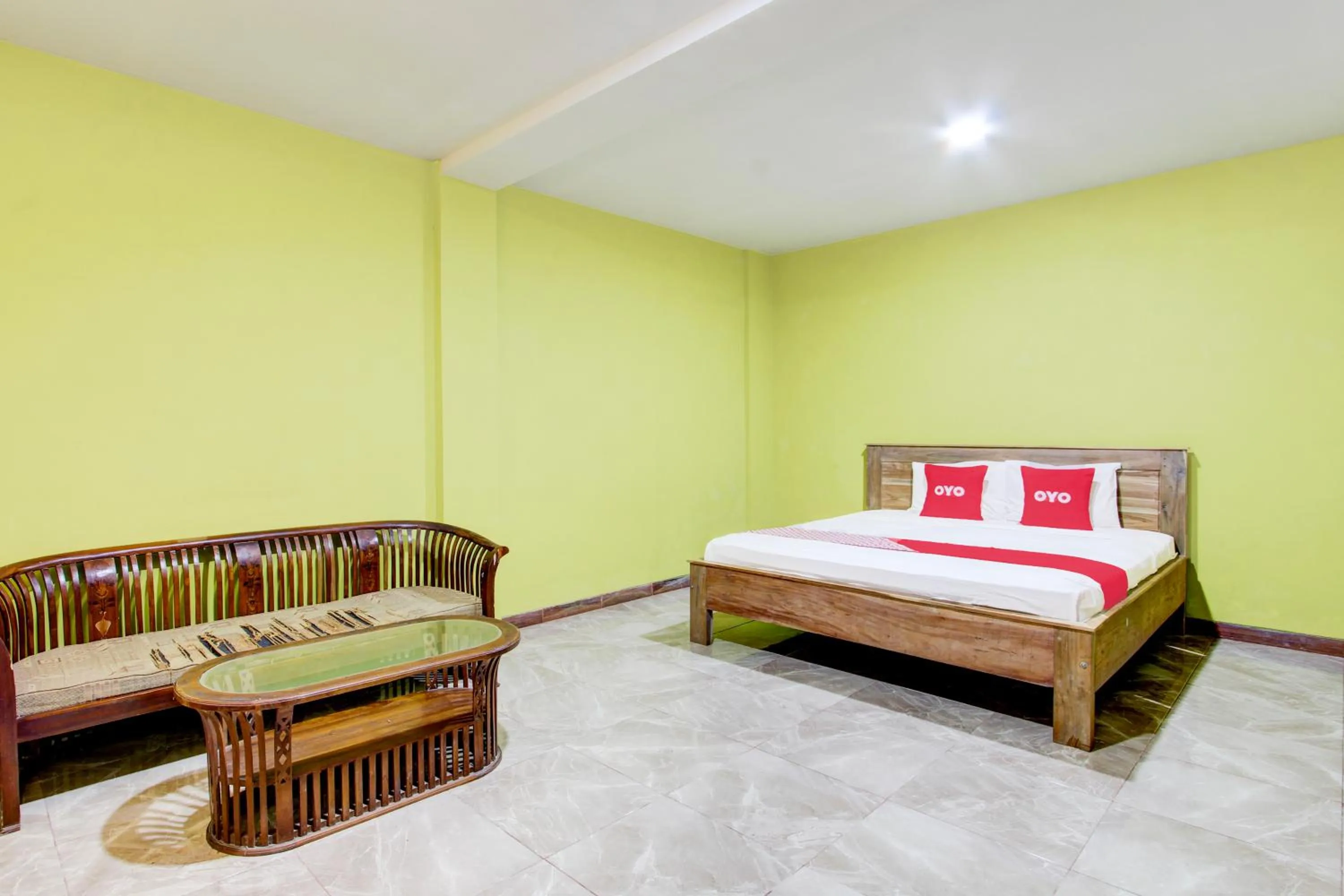 Bedroom, Bed in Hotel O Penginapan Viki Syariah