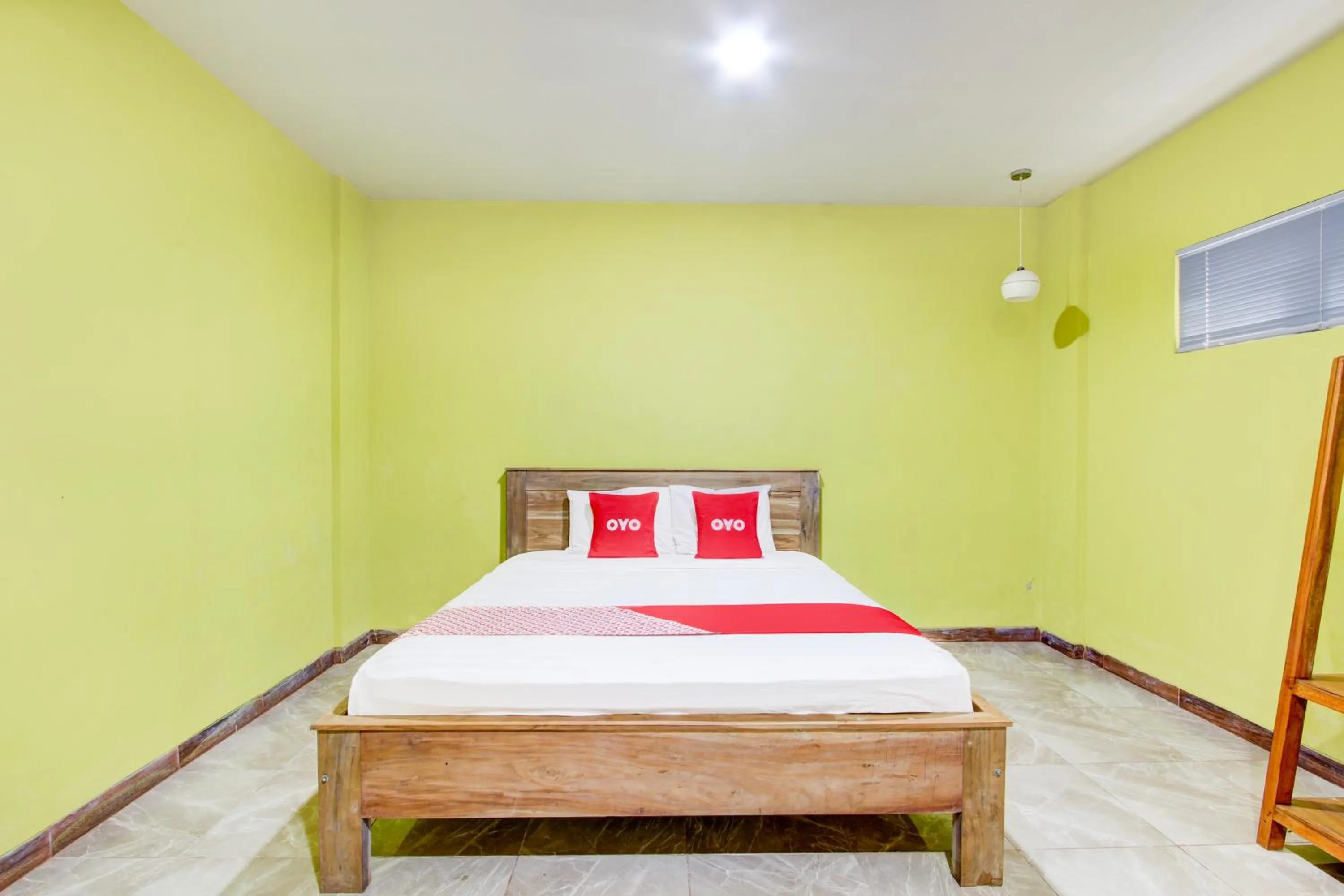 Bedroom, Bed in Hotel O Penginapan Viki Syariah