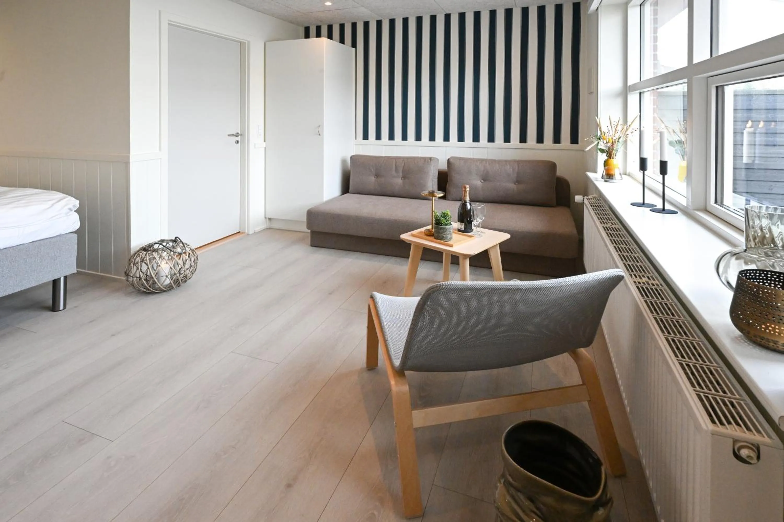 Photo of the whole room, Bed in Rold Gl Kro