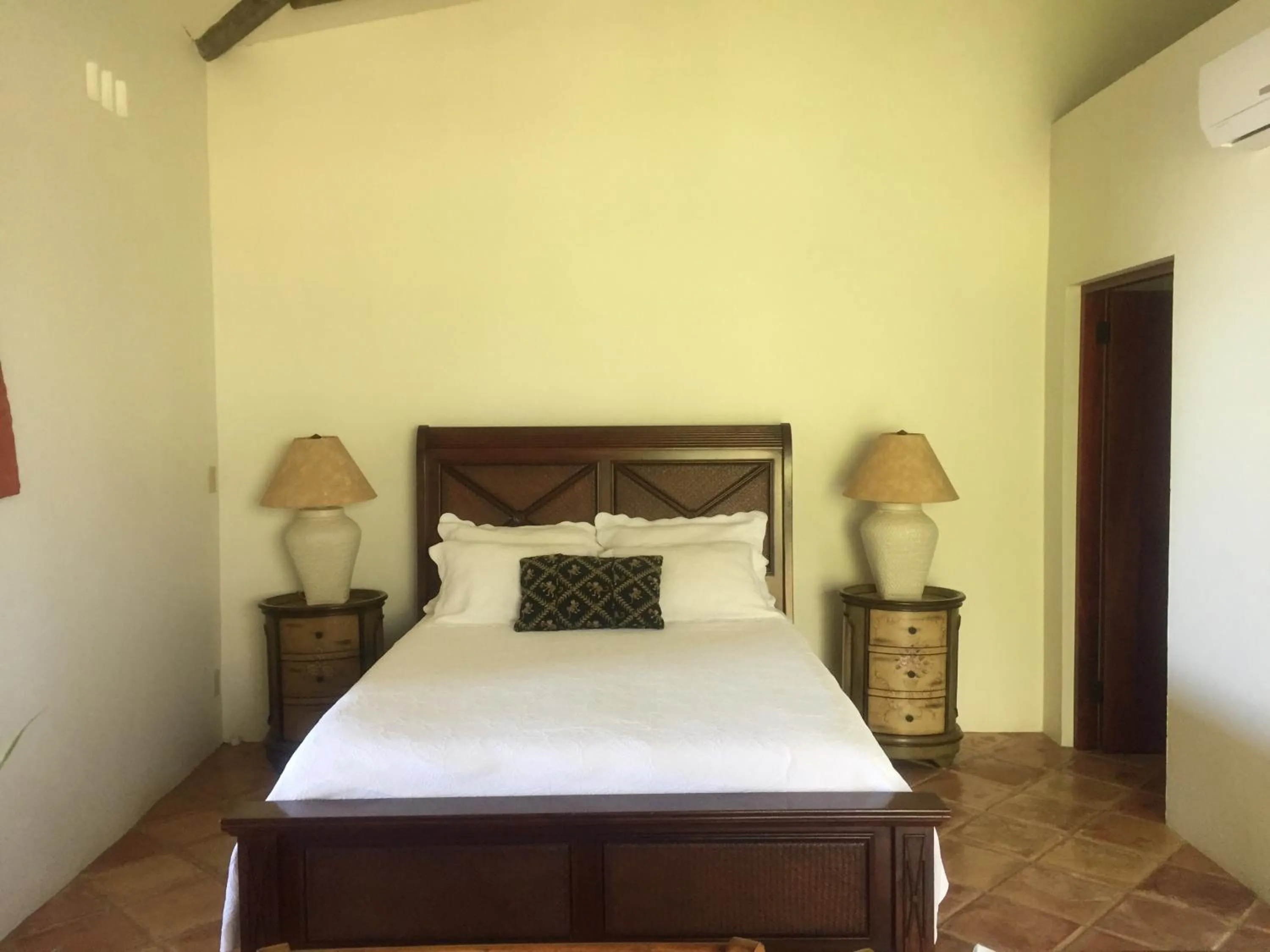 Almond Tree Hotel Resort