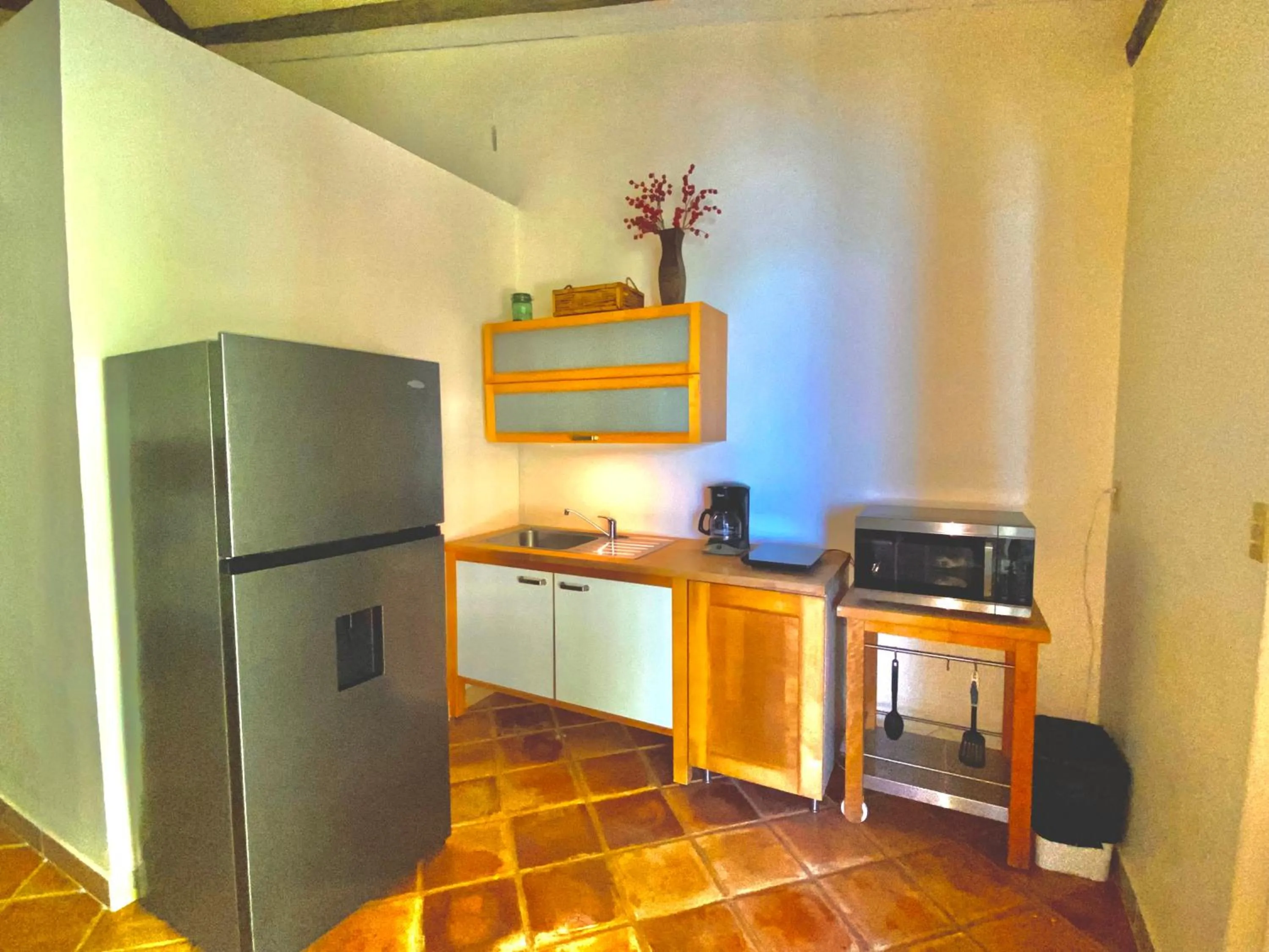 Almond Tree Hotel Resort