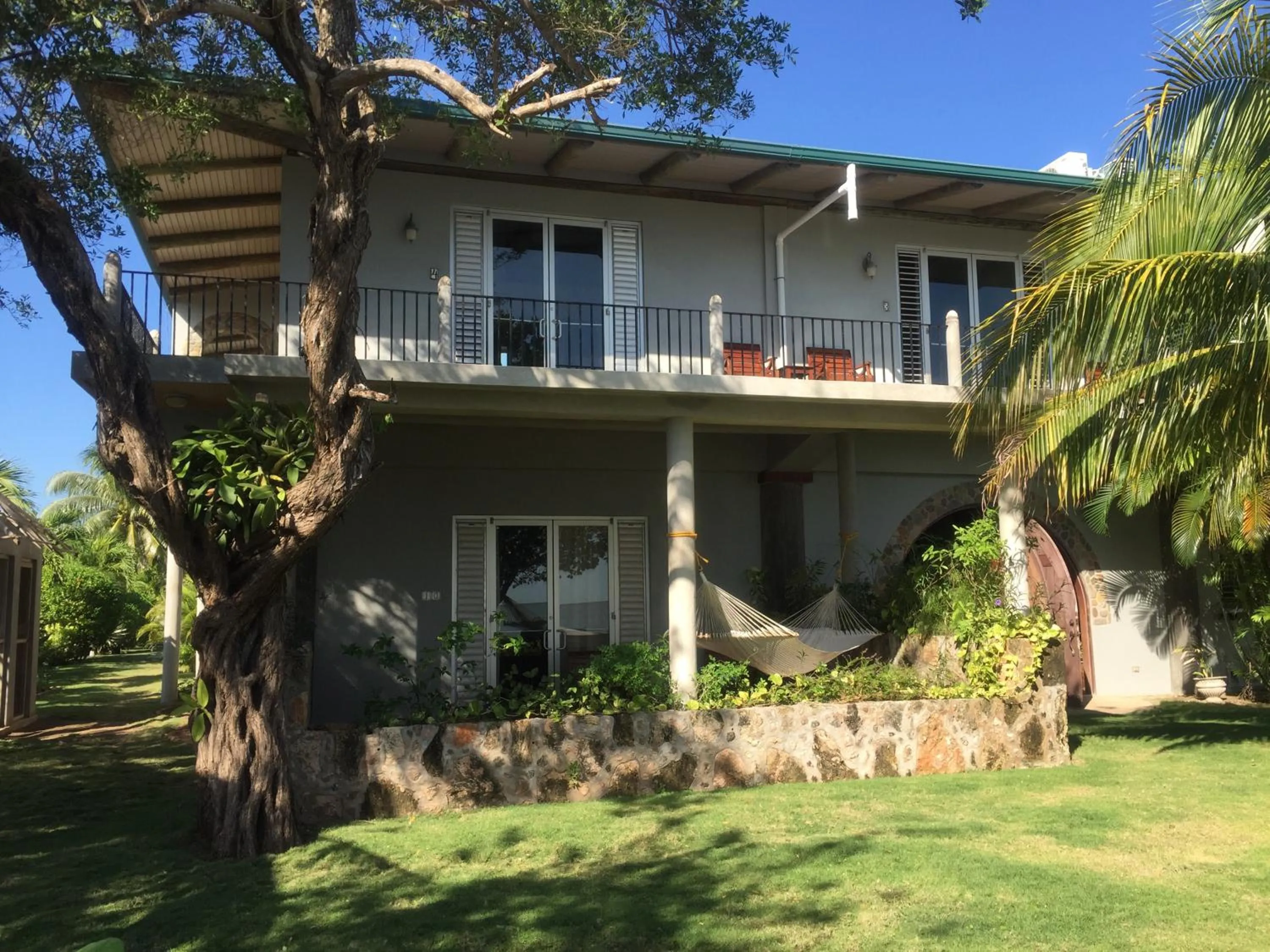 Almond Tree Hotel Resort