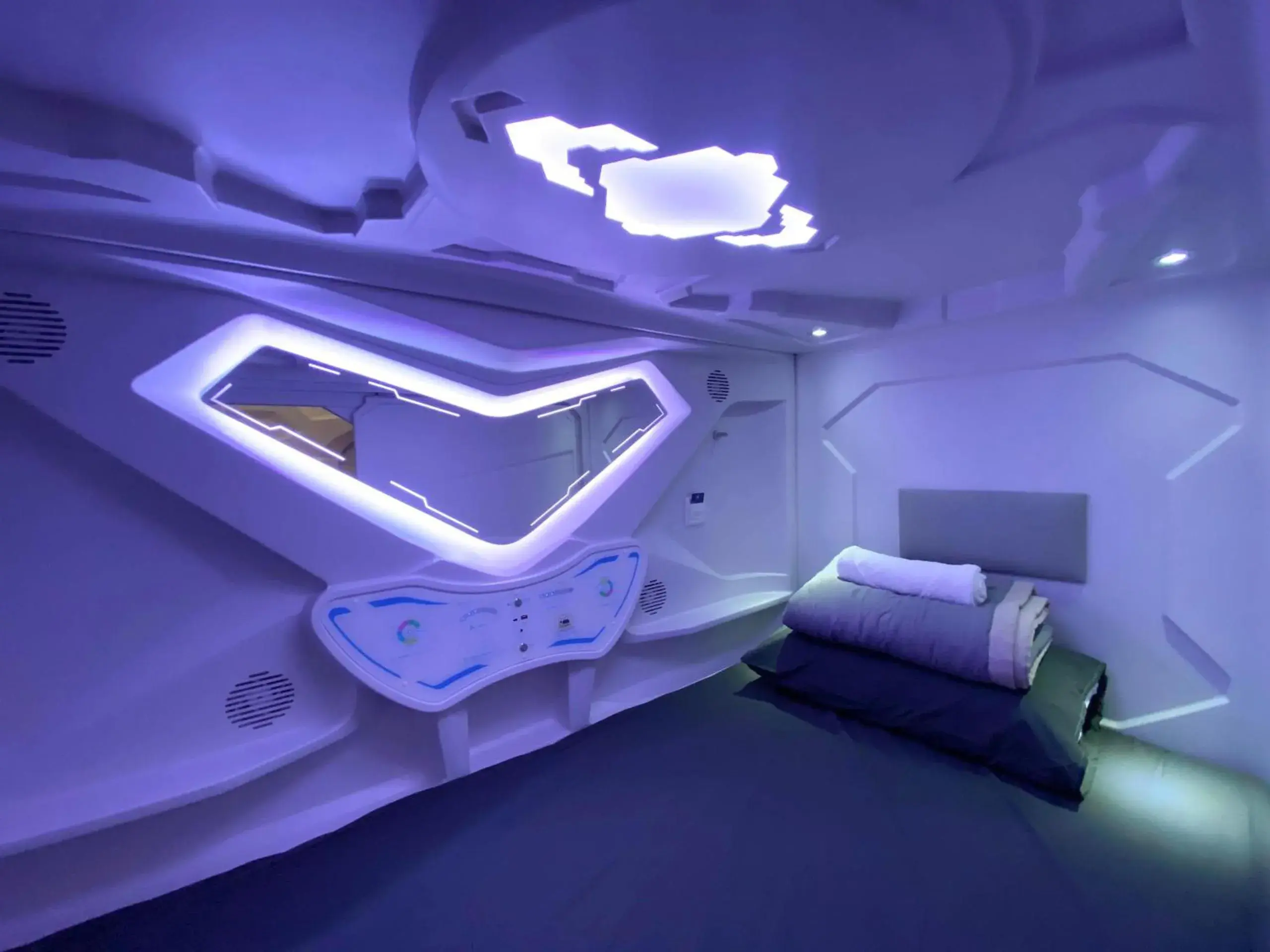 4-Bed Mixed Dormitory Room in U Capsule Hotel Kulai 4-Bed Mixed Dormitory Room in U Capsule Hotel Kulai