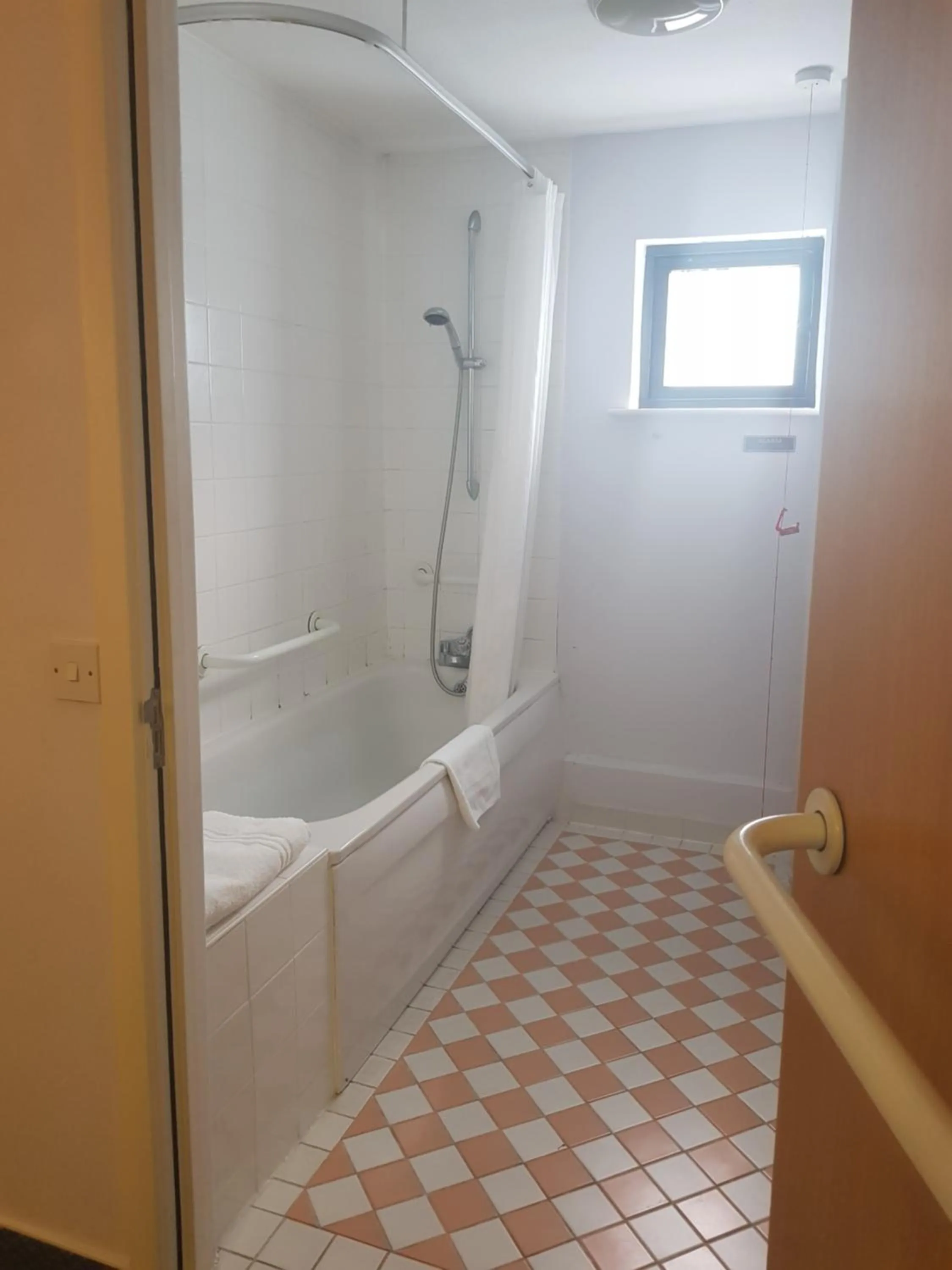 Bathroom in Best Western Nottingham Derby