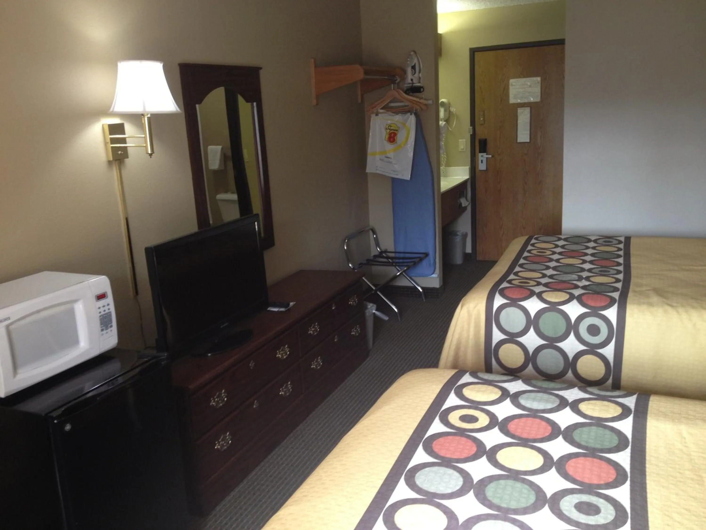 Bed in Super 8 by Wyndham Olney