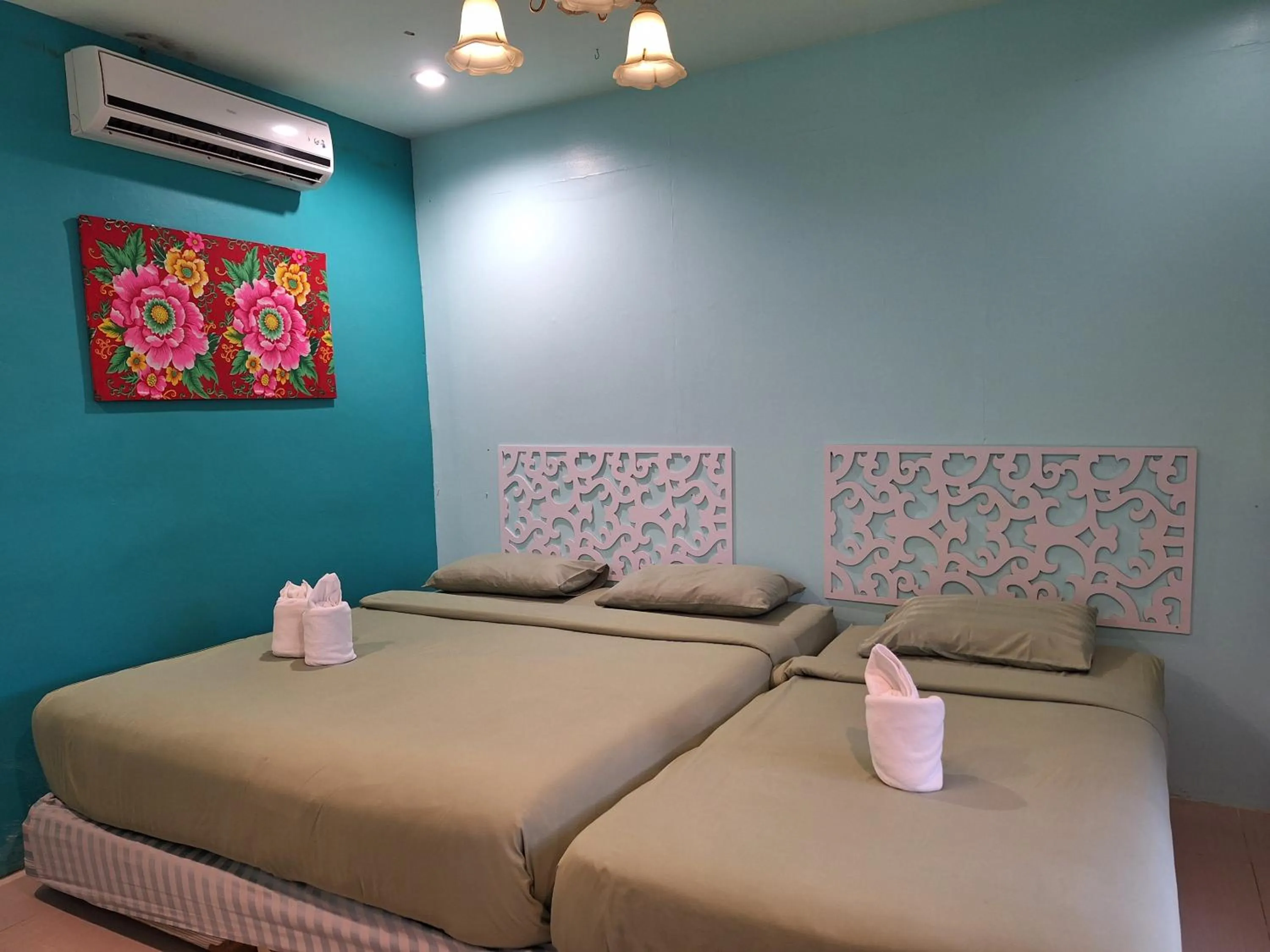 Bed in Baanrak amphawa homestay