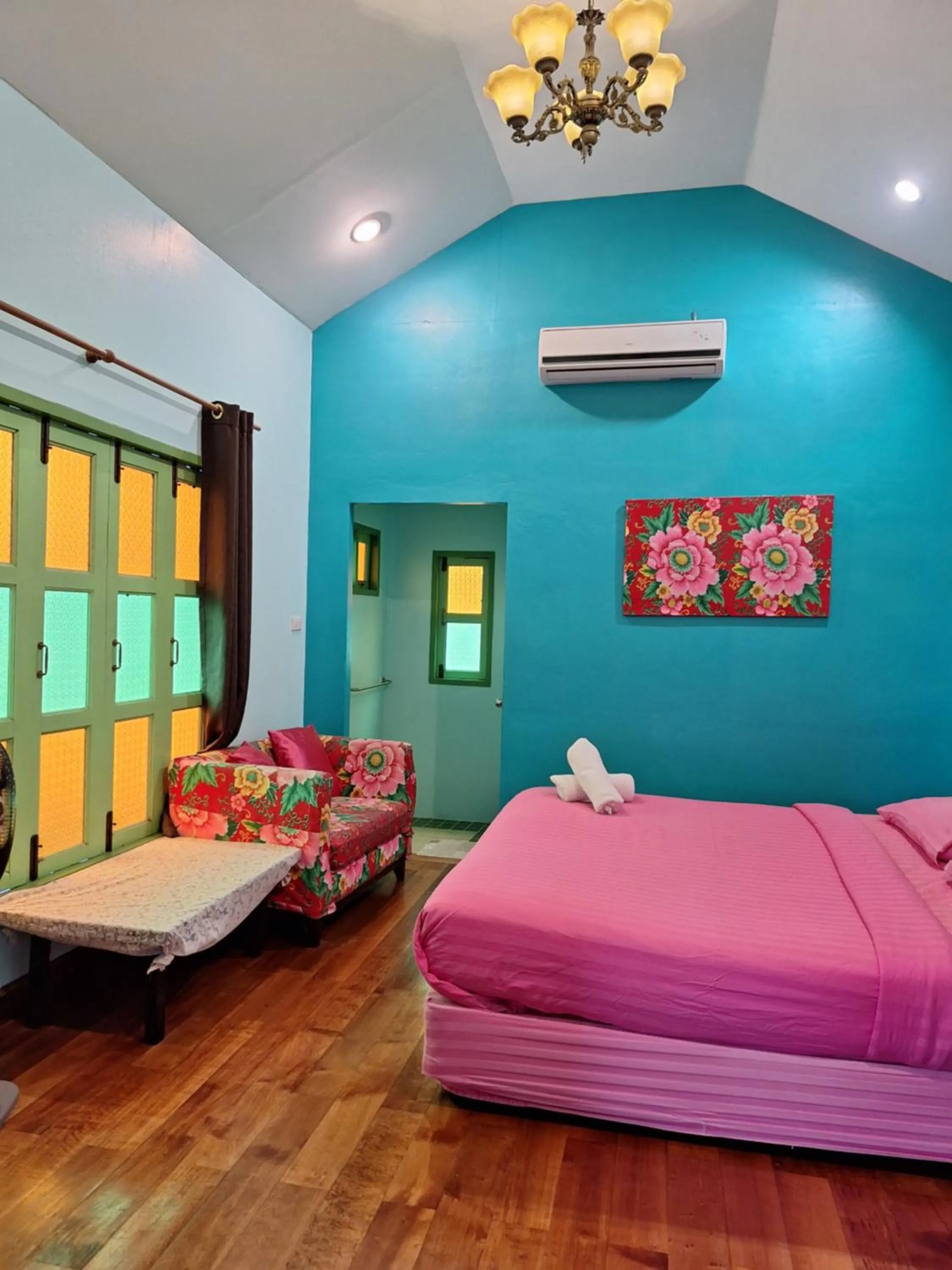 Bed in Baanrak amphawa homestay