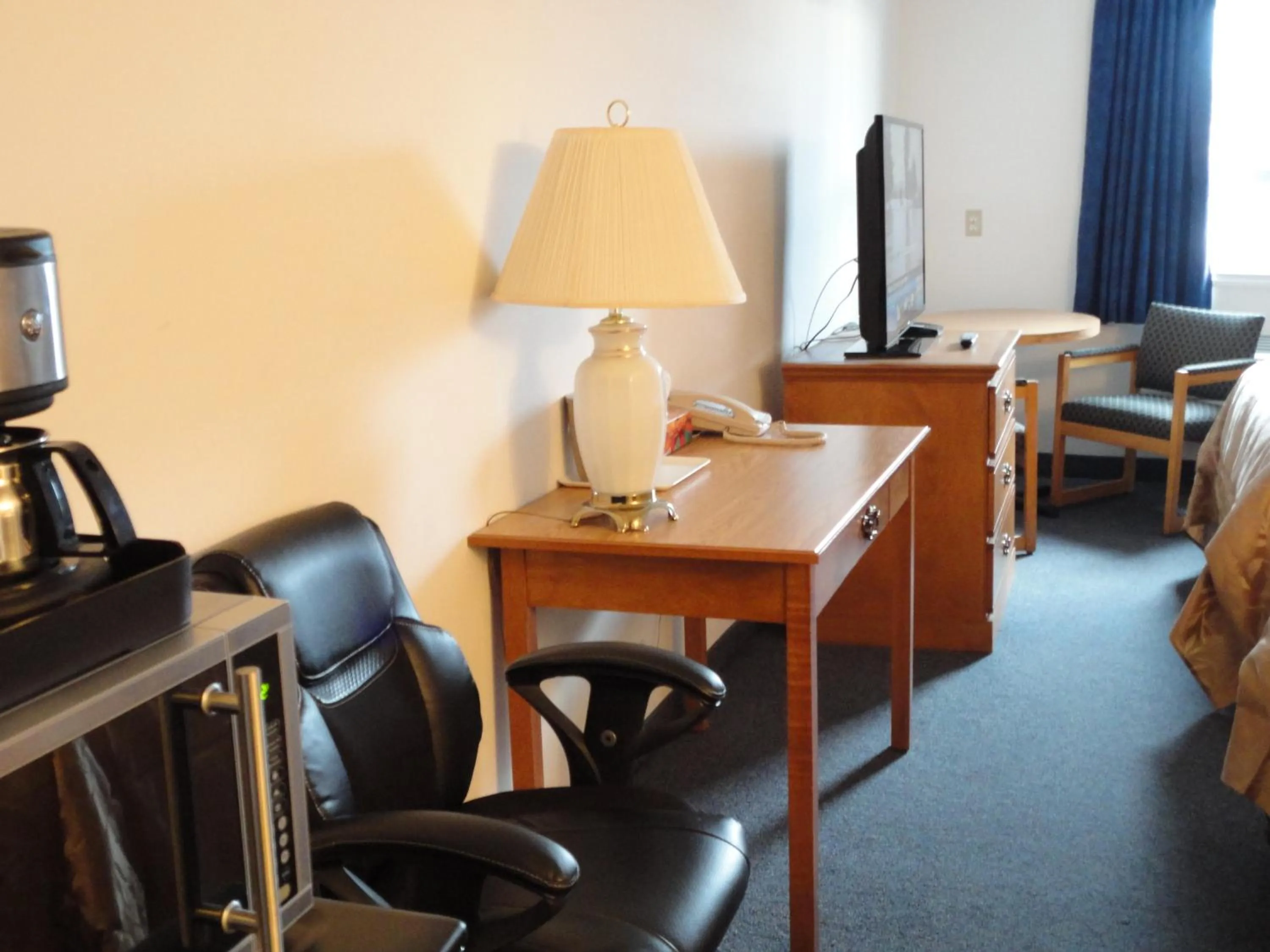 TV and multimedia in South Hill Motor Inn