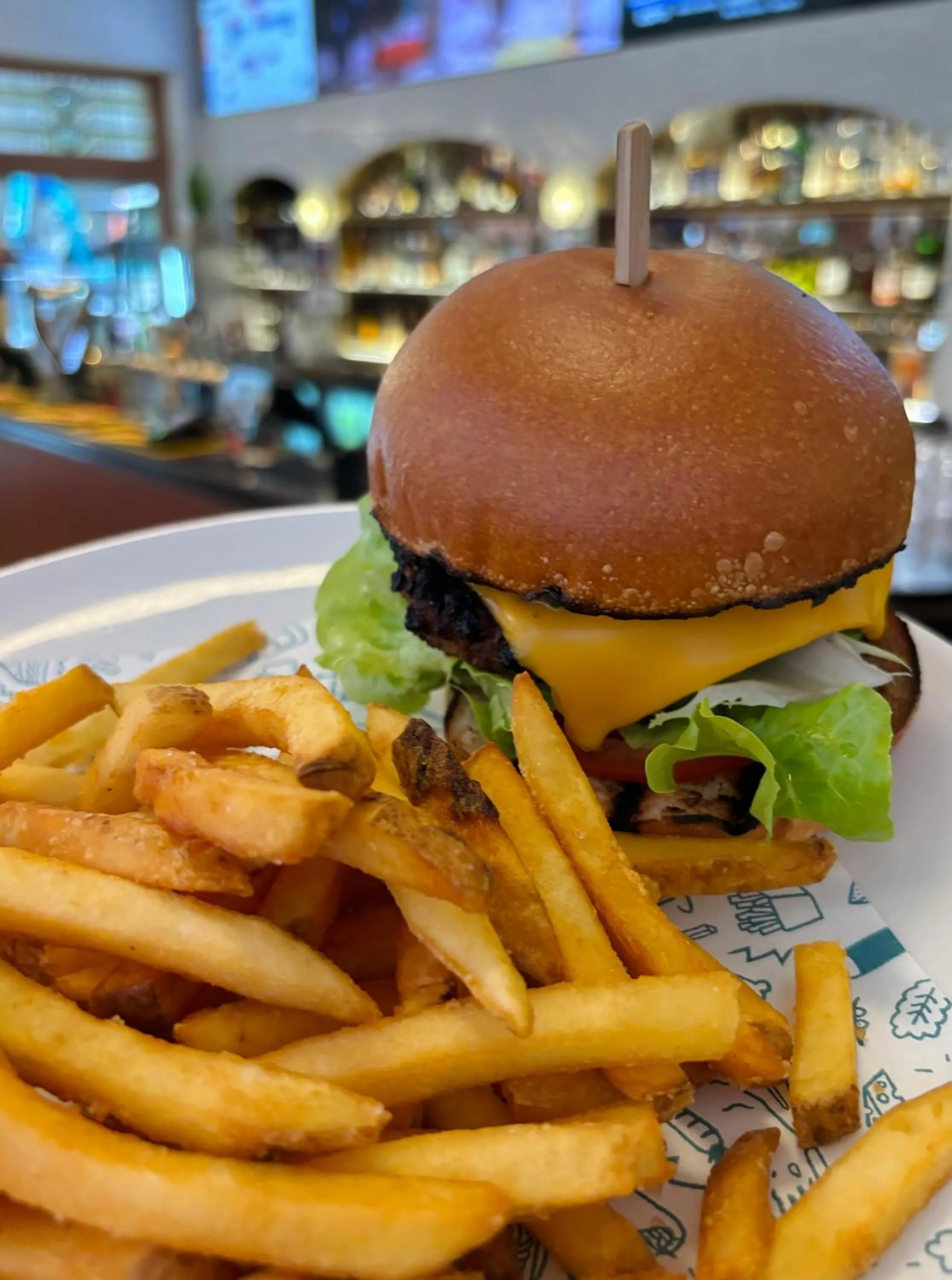 Food and drinks in Criterion Hotel Sydney