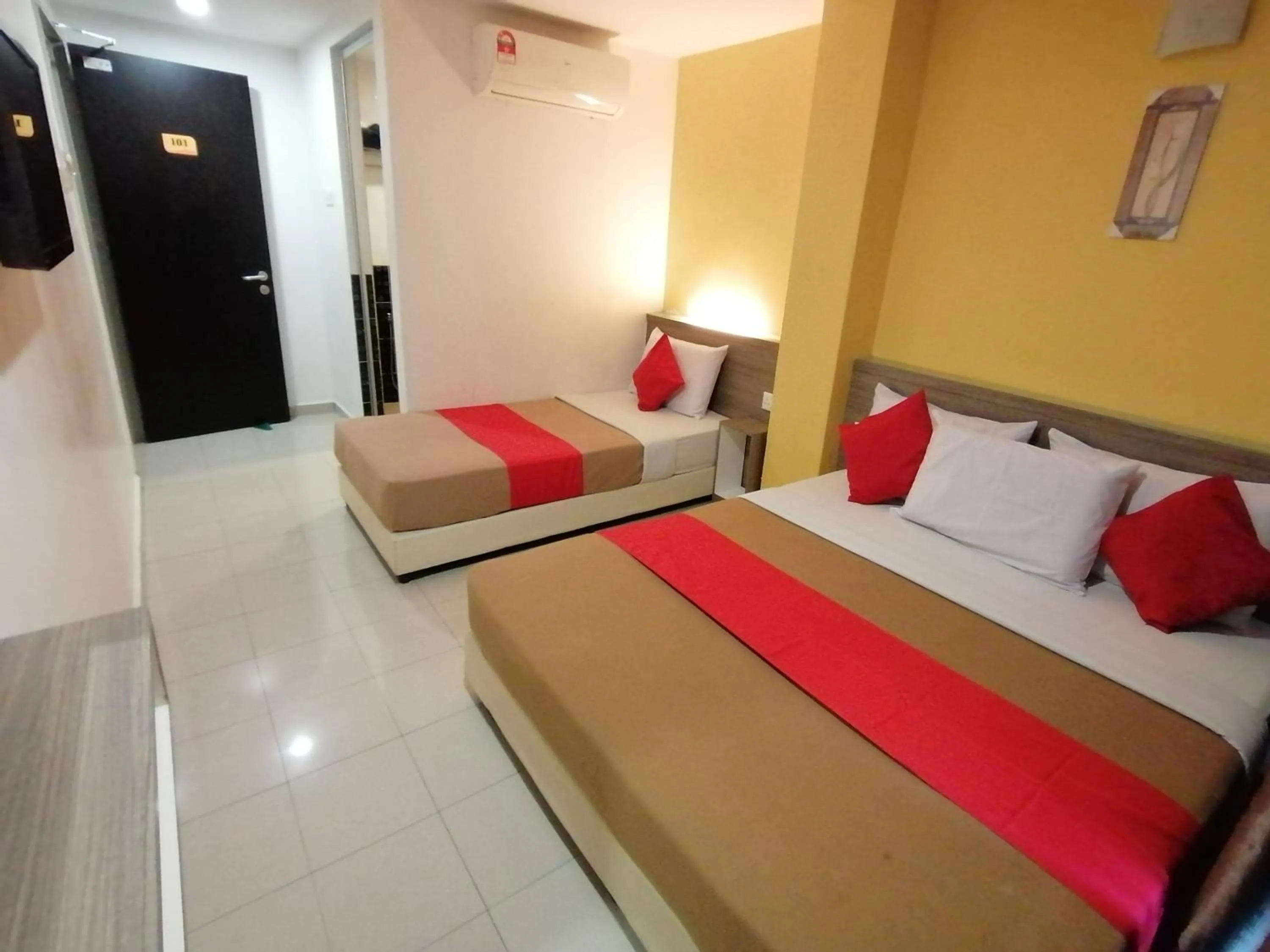 Bedroom, Bed in Yellow Mansion Hotel Melaka Raya