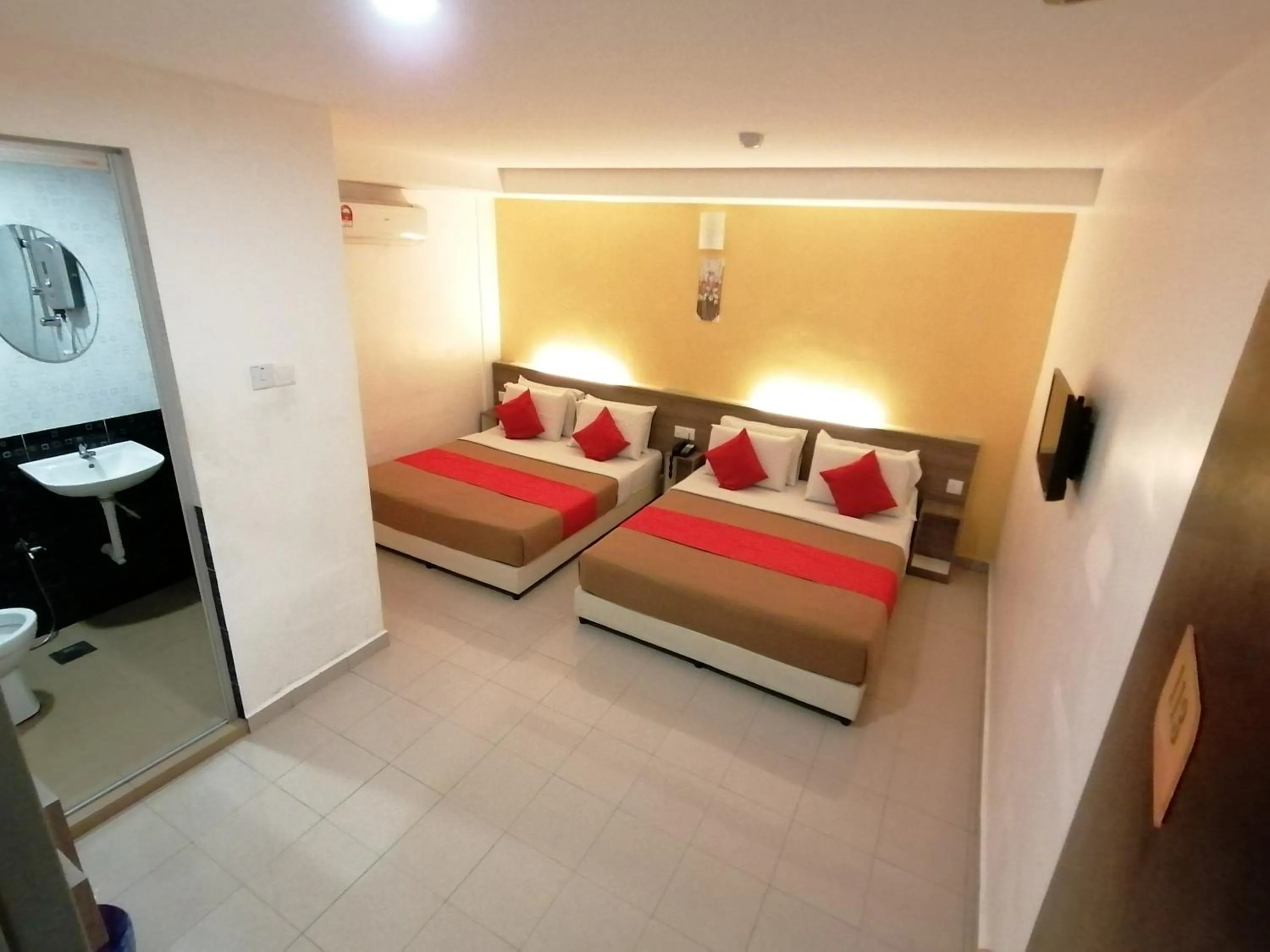 Bedroom, Bed in Yellow Mansion Hotel Melaka Raya