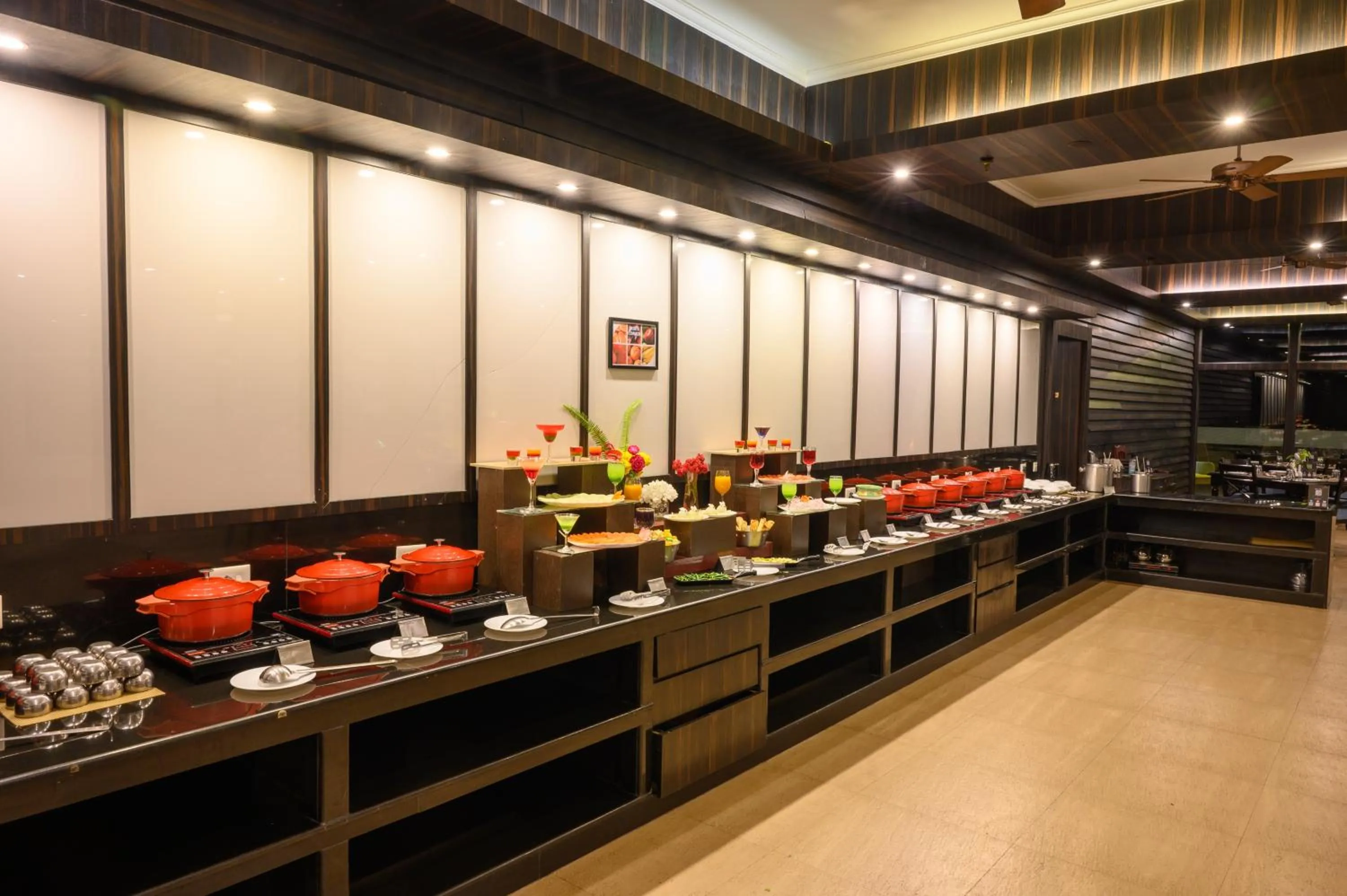 Restaurant/places to eat in Sinclairs Retreat Kalimpong