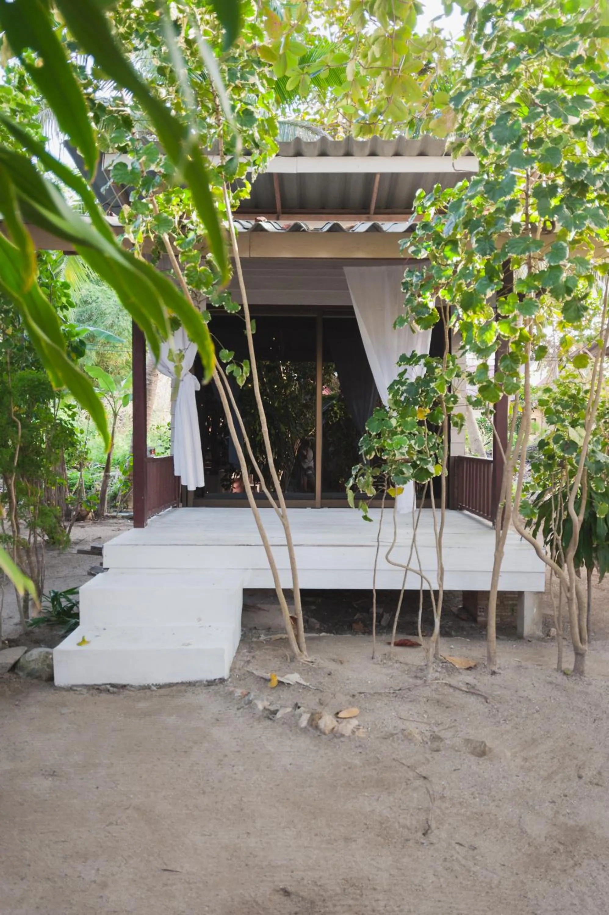 Haad Chao Phao Resort