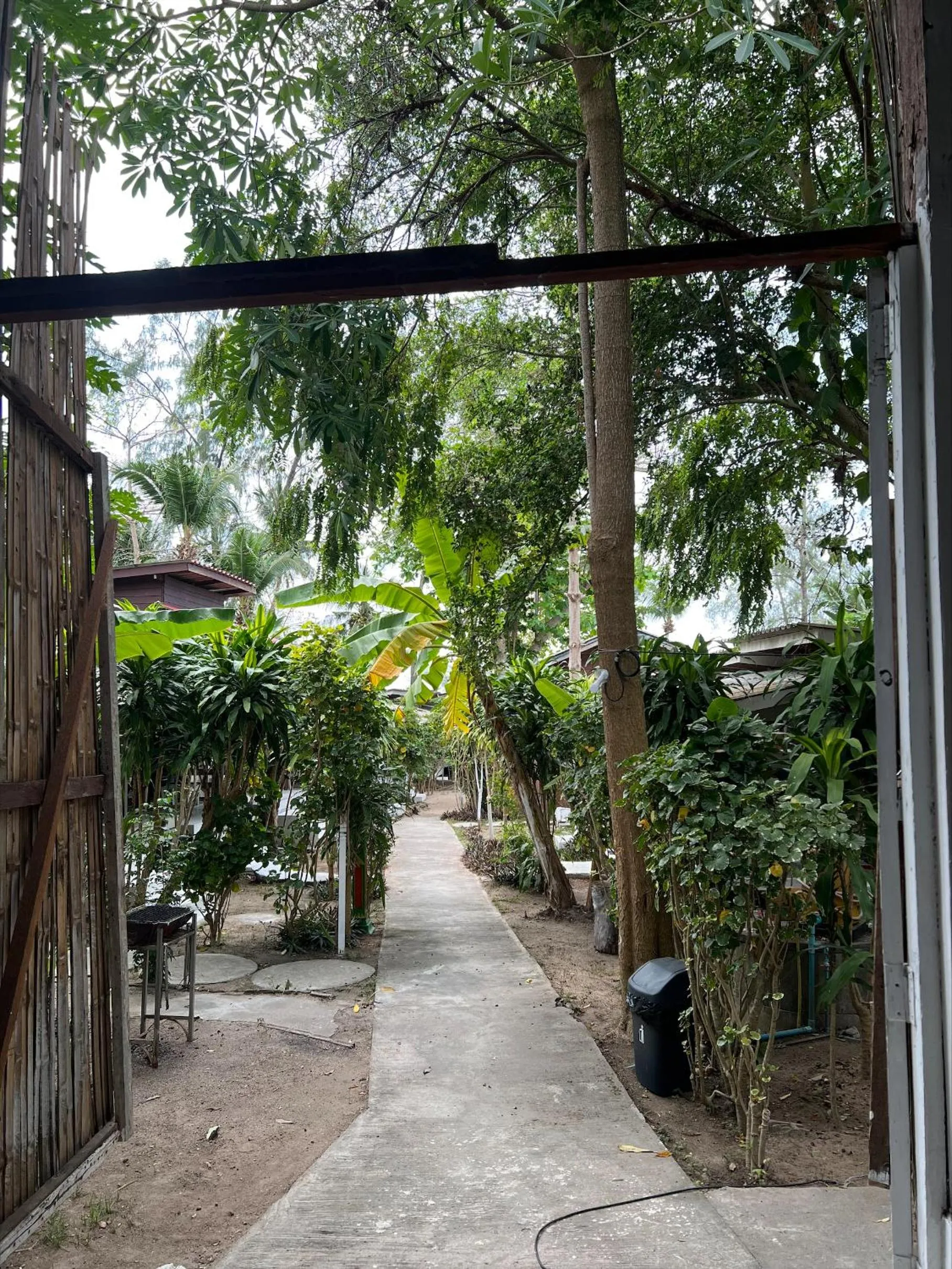 Haad Chao Phao Resort