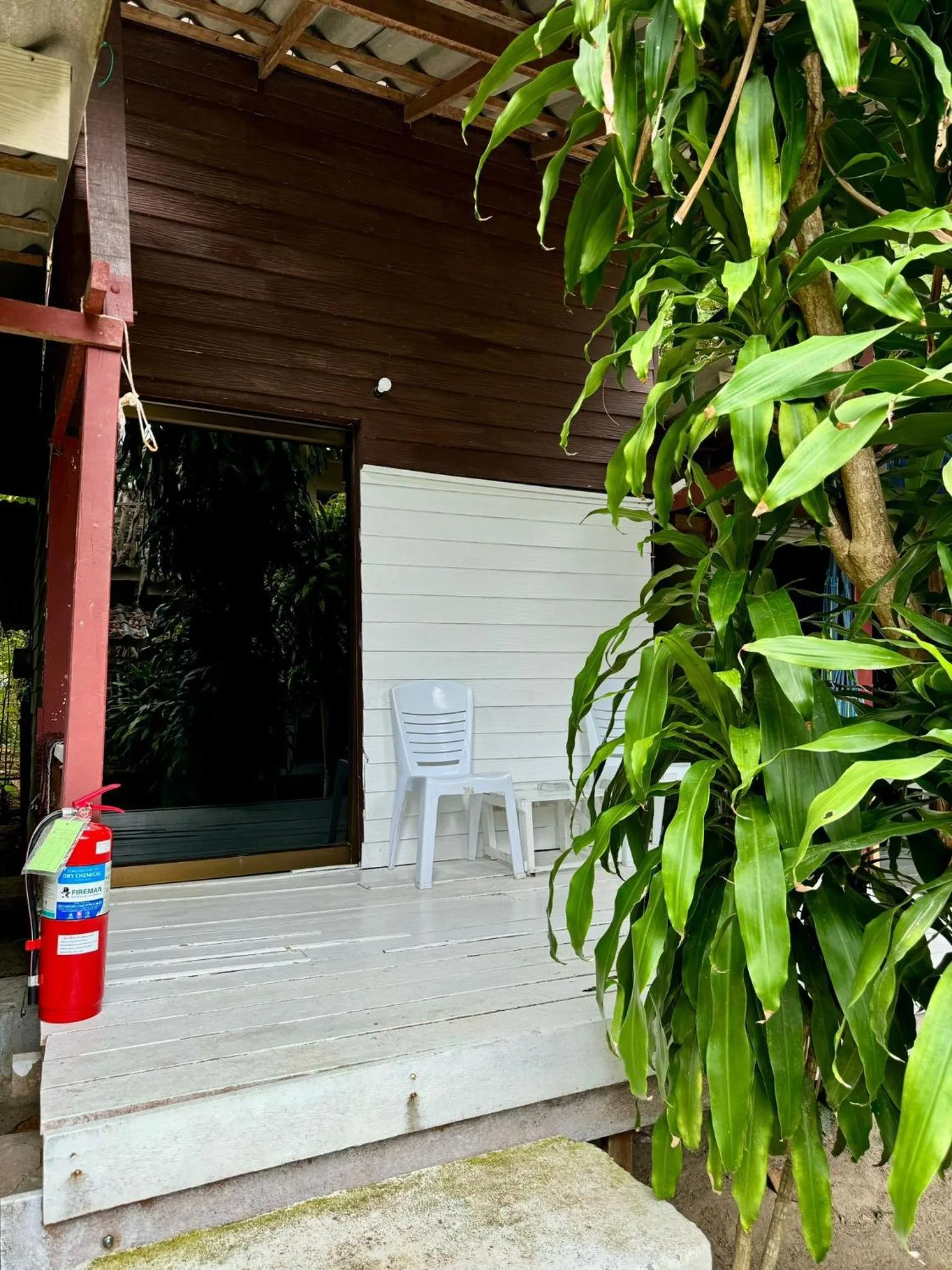 Haad Chao Phao Resort