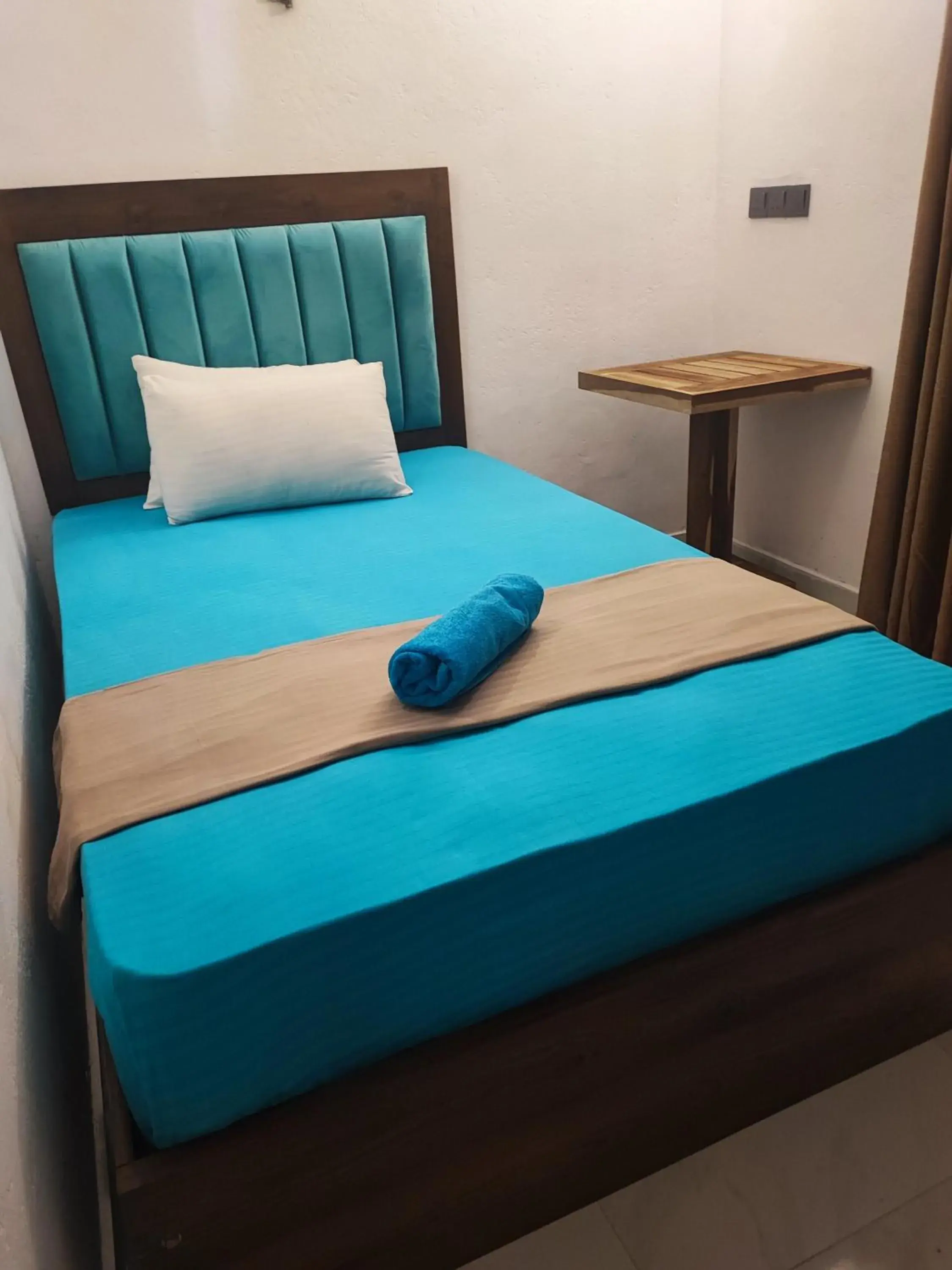 Deluxe Single Room - single occupancy in Weligama Bay House Deluxe Single Room - single occupancy in Weligama Bay House