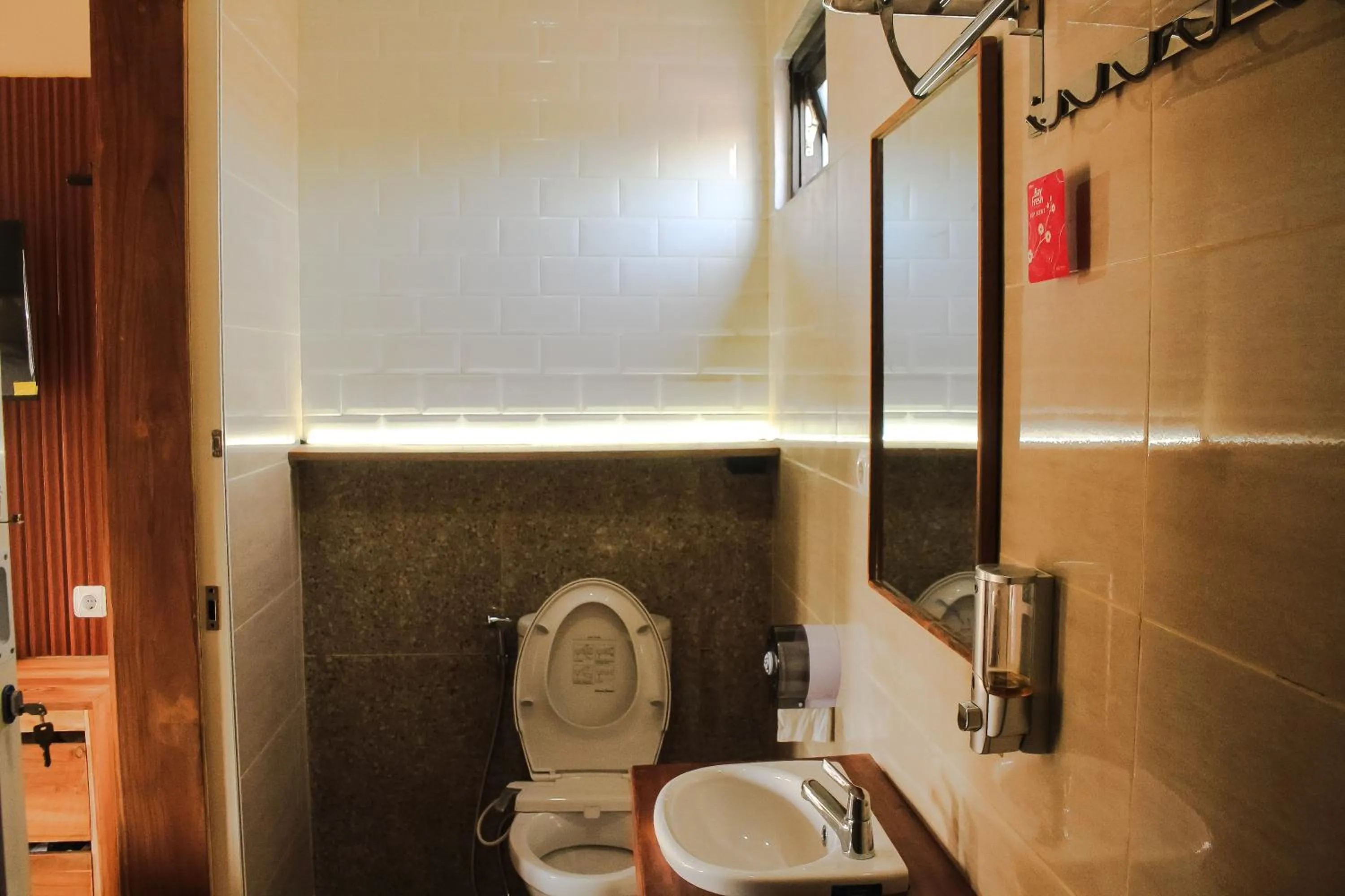 Shower in ELHA Heritage Yogyakarta