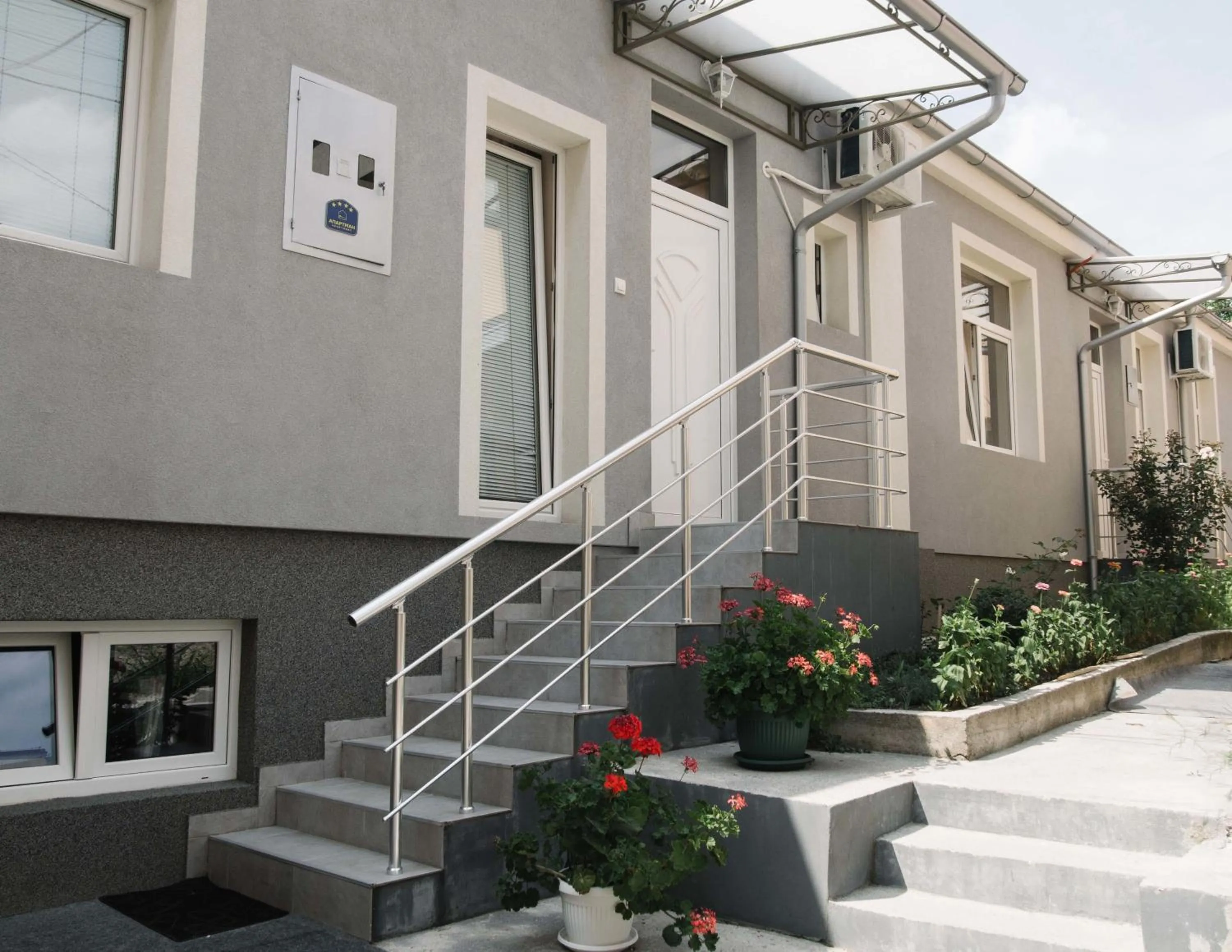 Facade/entrance in Apartments Paradisos