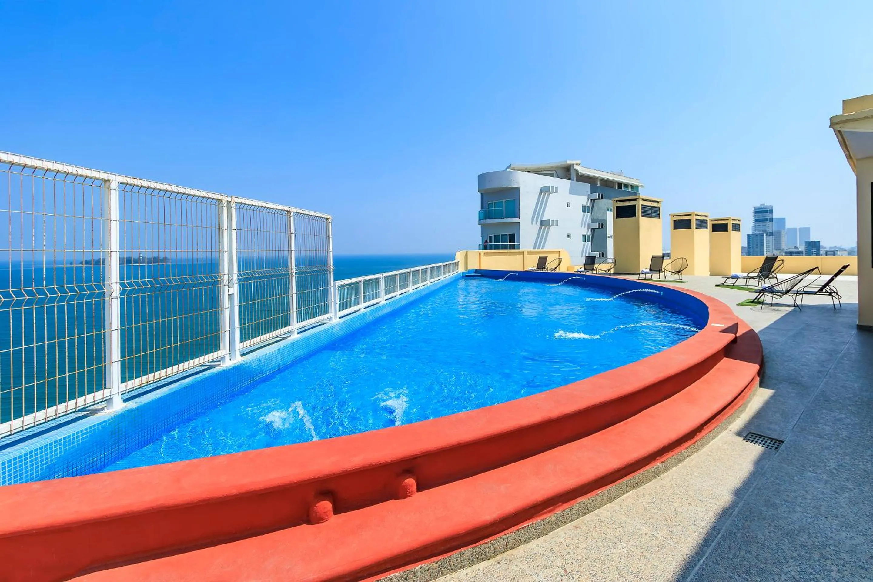 Swimming pool in Collection O Hotel Paris FC, Veracruz