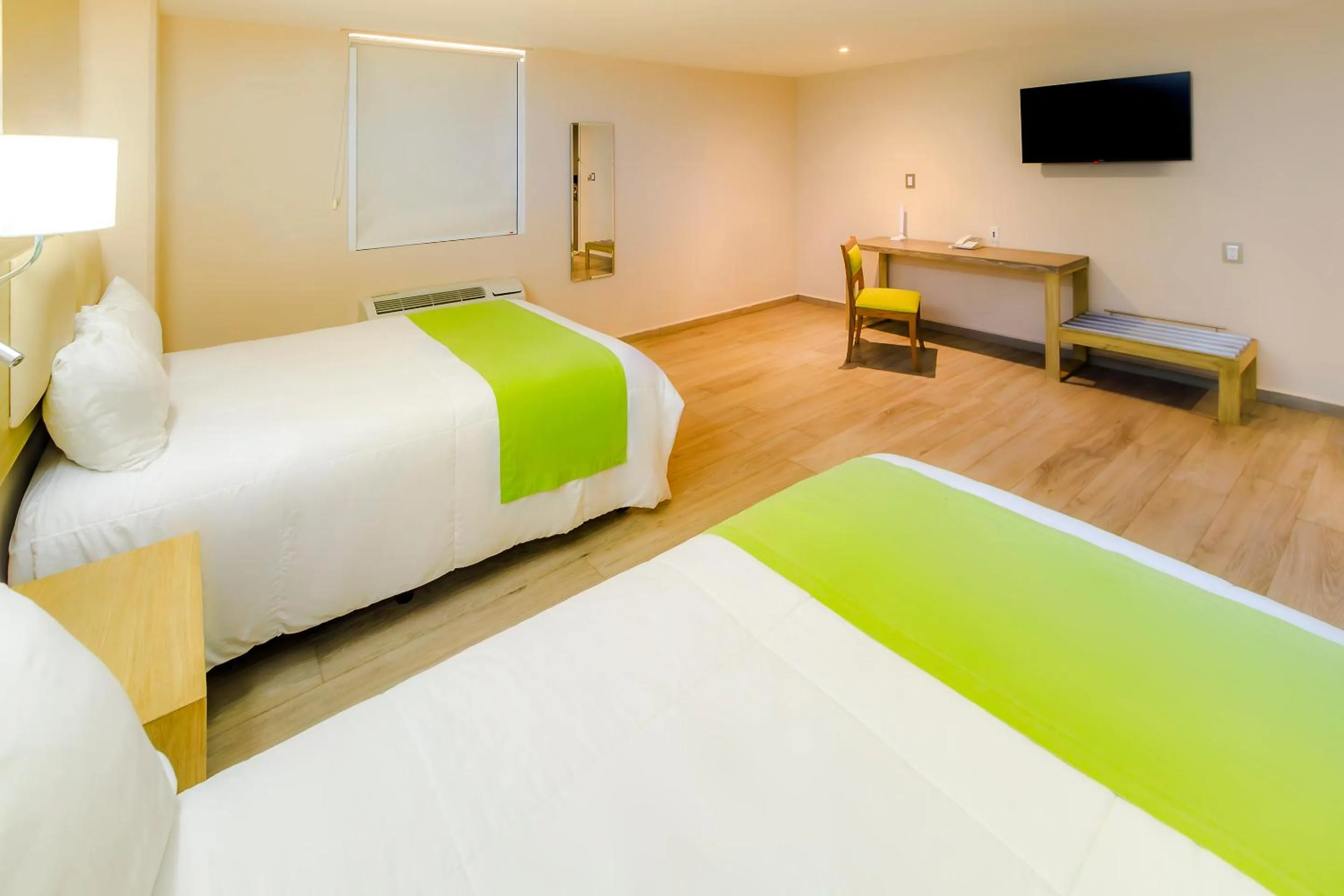 Bedroom, Bed in Collection O Hotel Paris FC, Veracruz