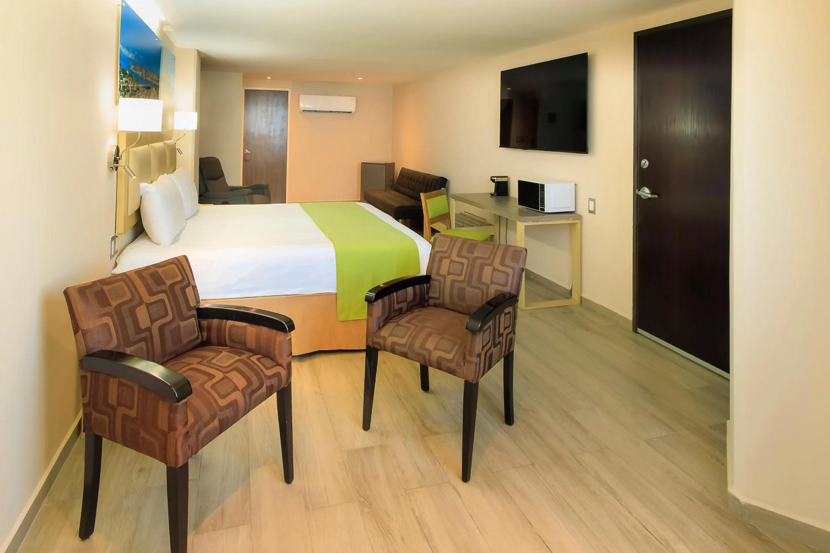 Bedroom, Bed in Collection O Hotel Paris FC, Veracruz