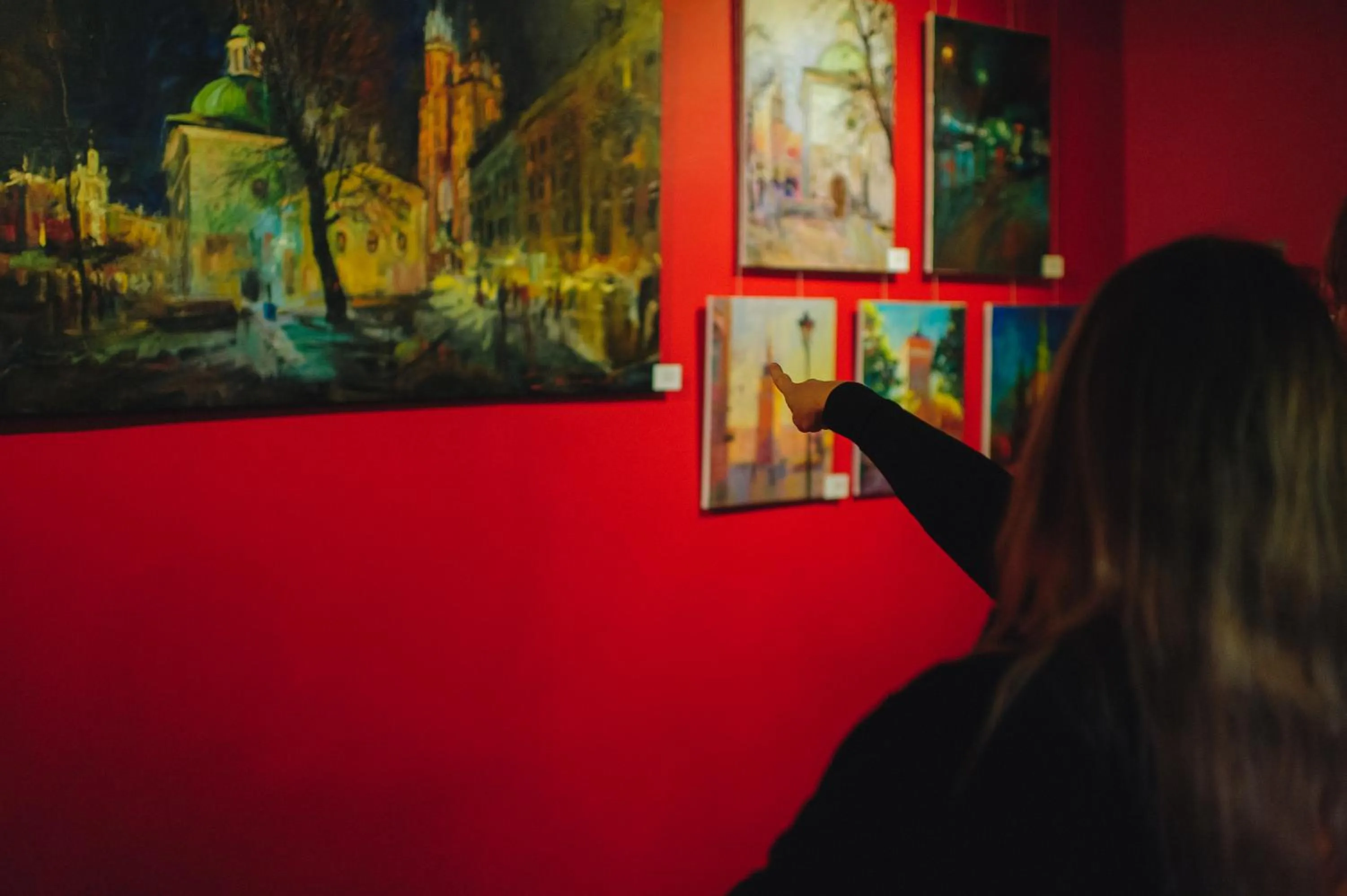 Property building in Art Inn Space