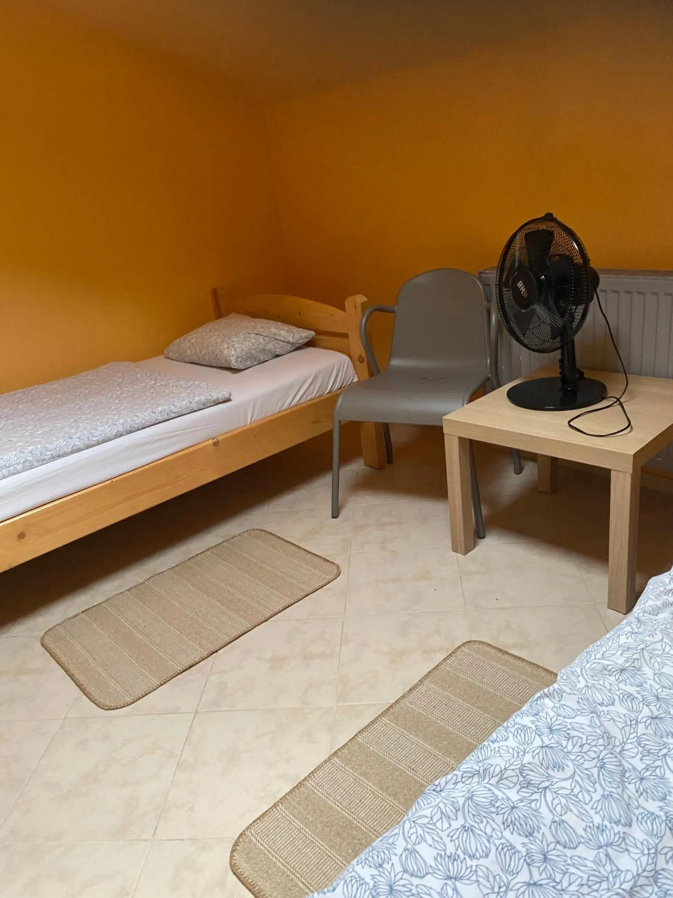 Photo of the whole room, Bed in Art Inn Space